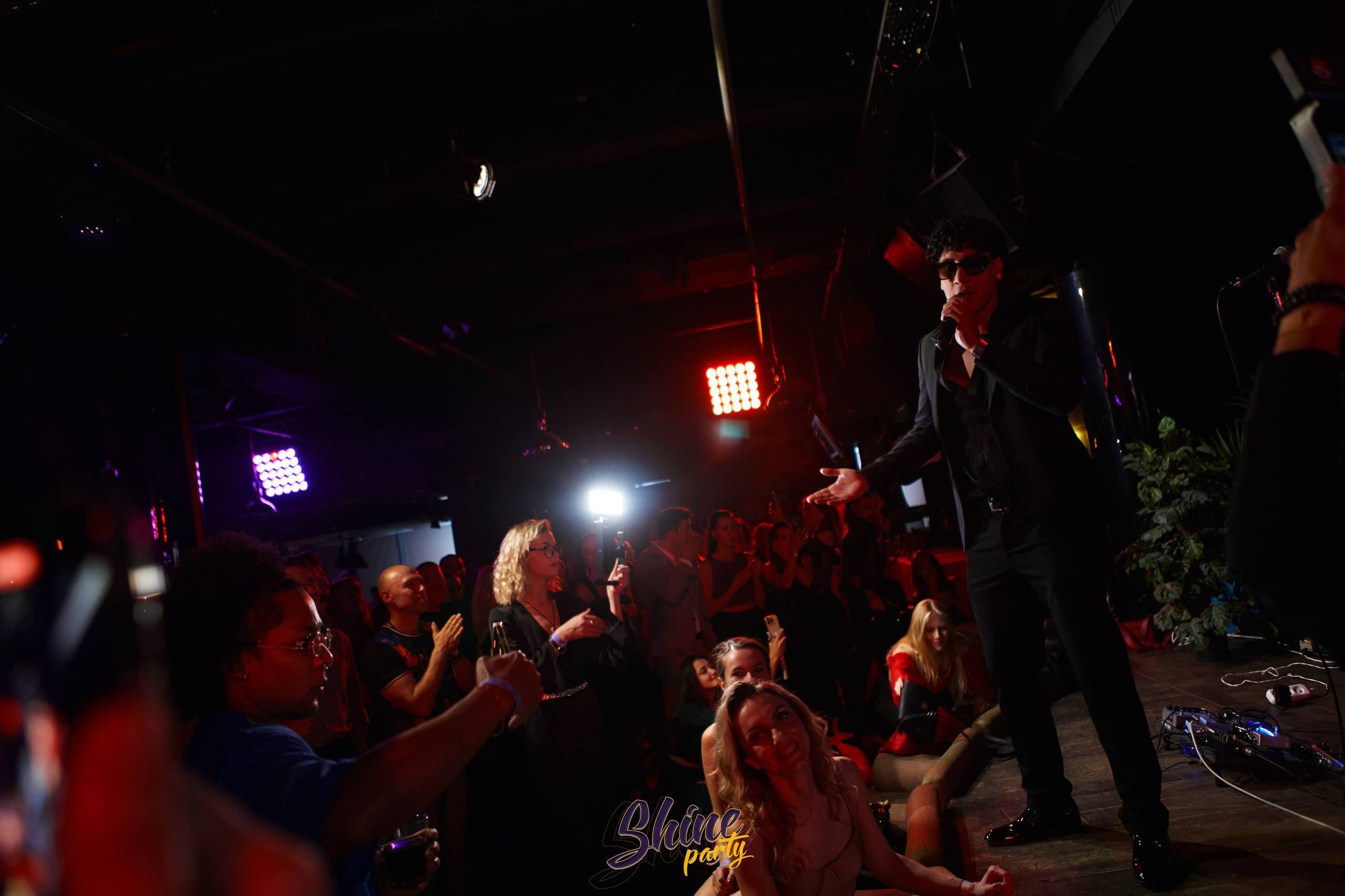 Shine party bachata. Свадебный фотограф