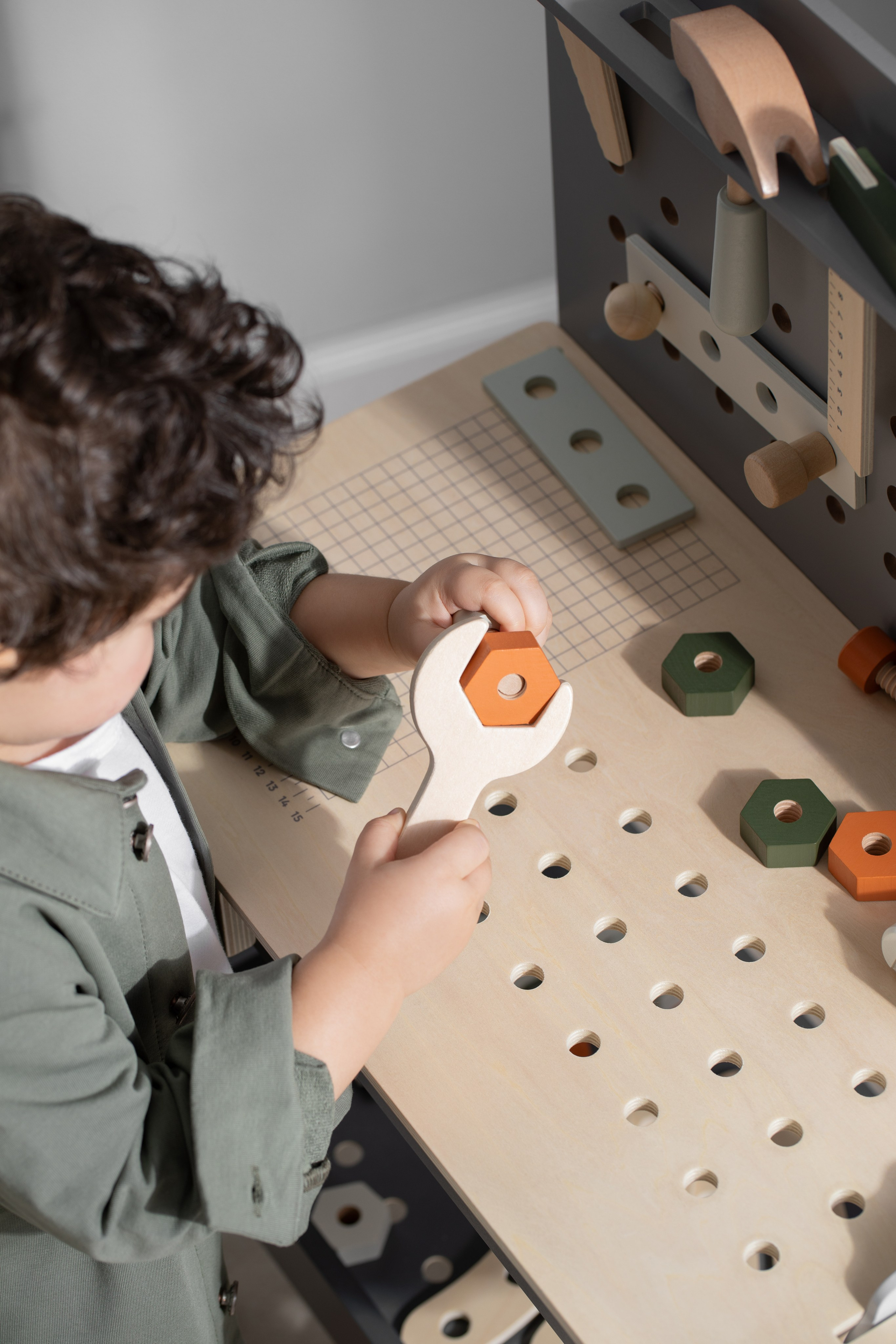 Детский верстак Junion. Олег Дмитриев