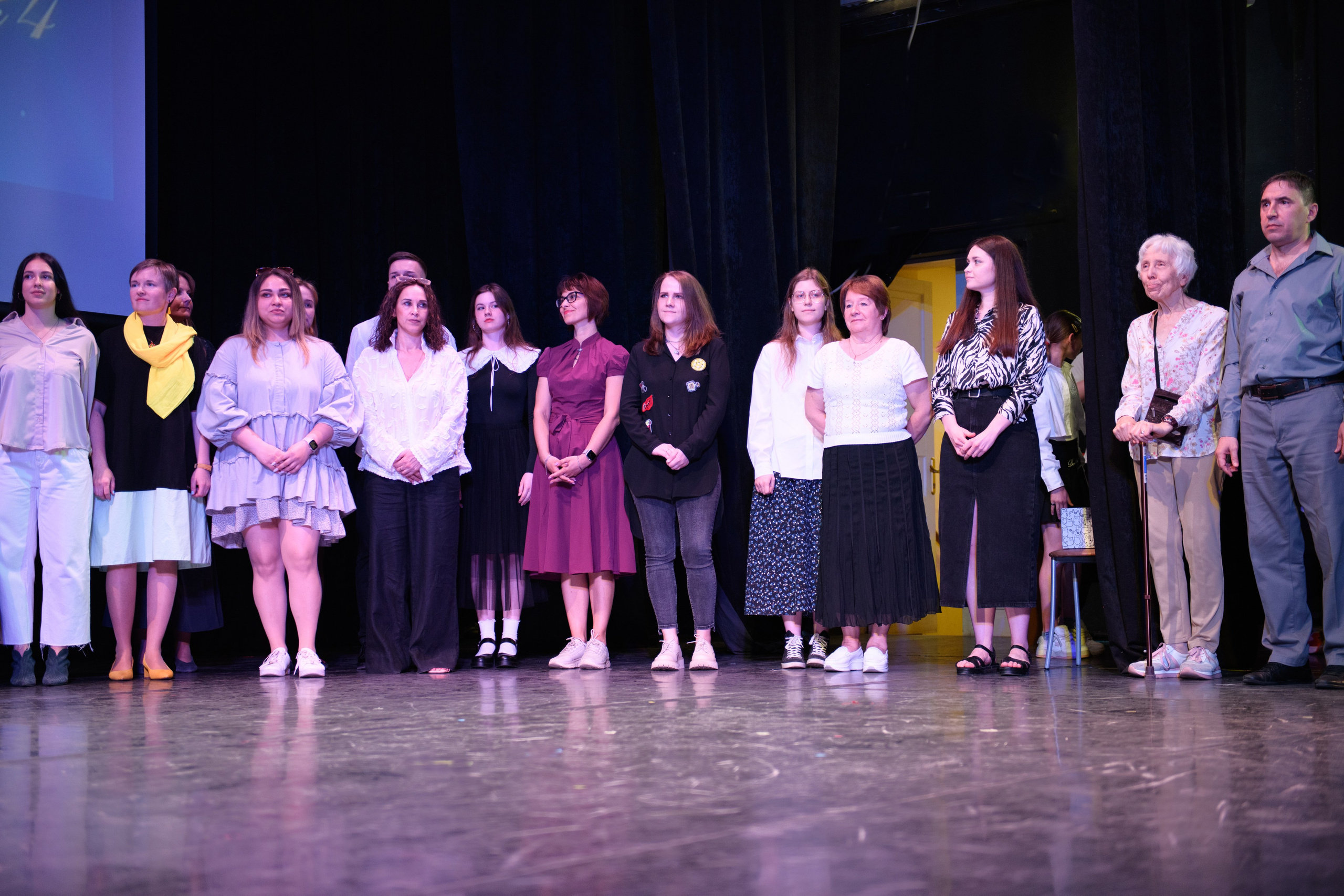 Фотосъёмка торжественного вечера выпускников. Организация и проведение фотосъемок в Санкт-Петербурге. Фотограф Смирягин Илья