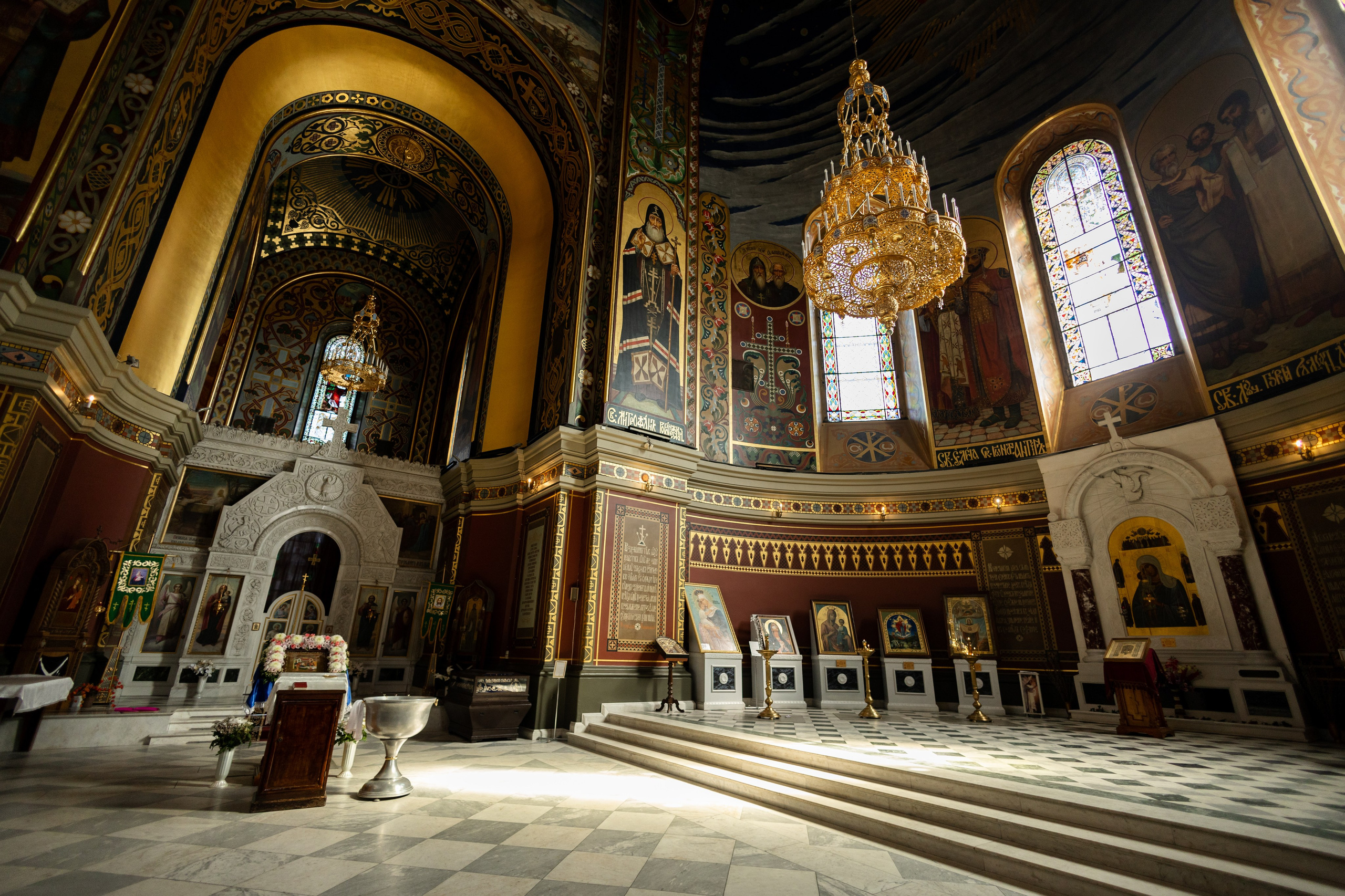 Крещение Миланы в Соборе Вознесения Господня Новочеркасск. Анастасия Безуглова- свадебный фотограф в Таганроге