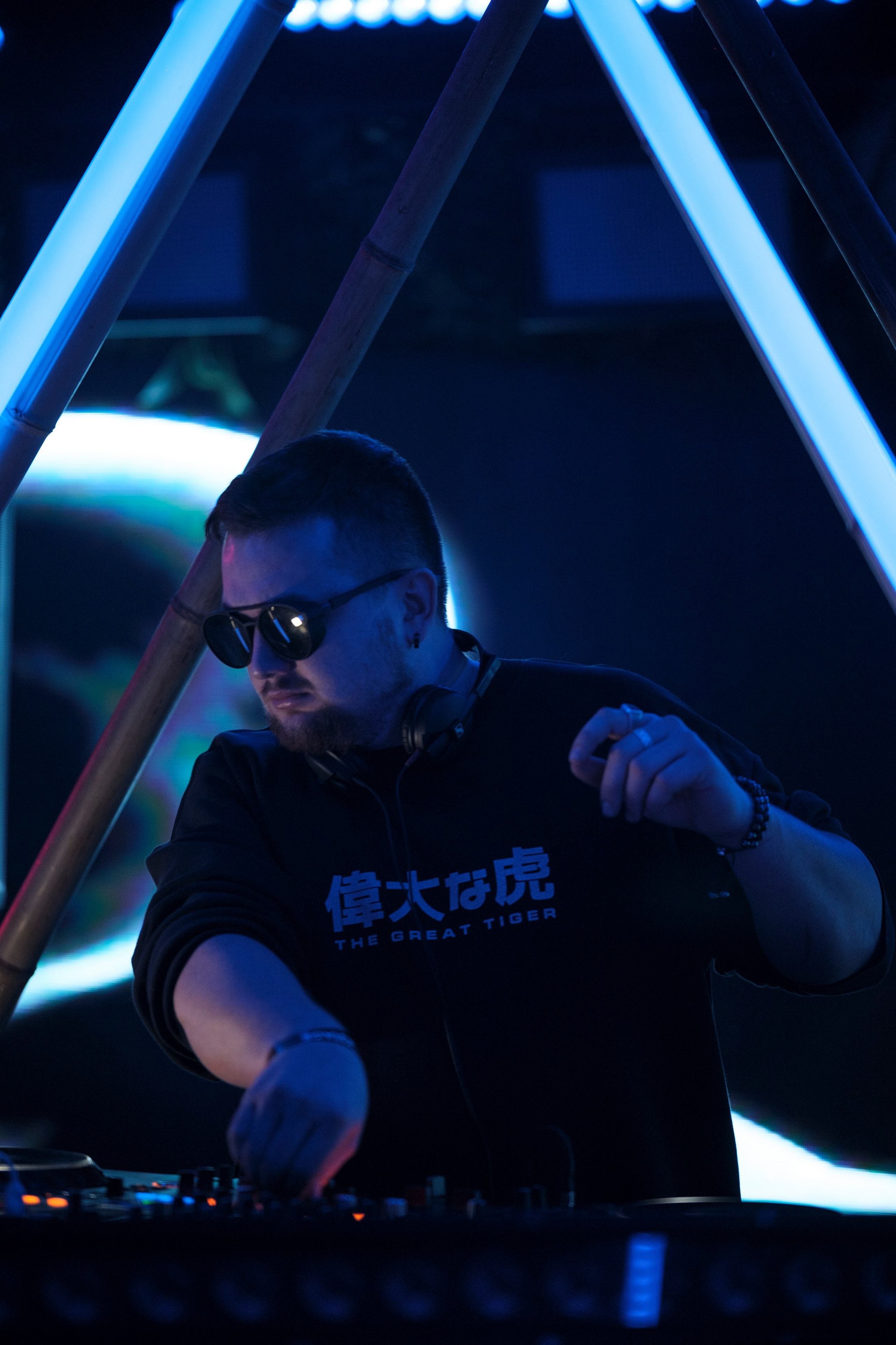 Embargo 3/02. Главная