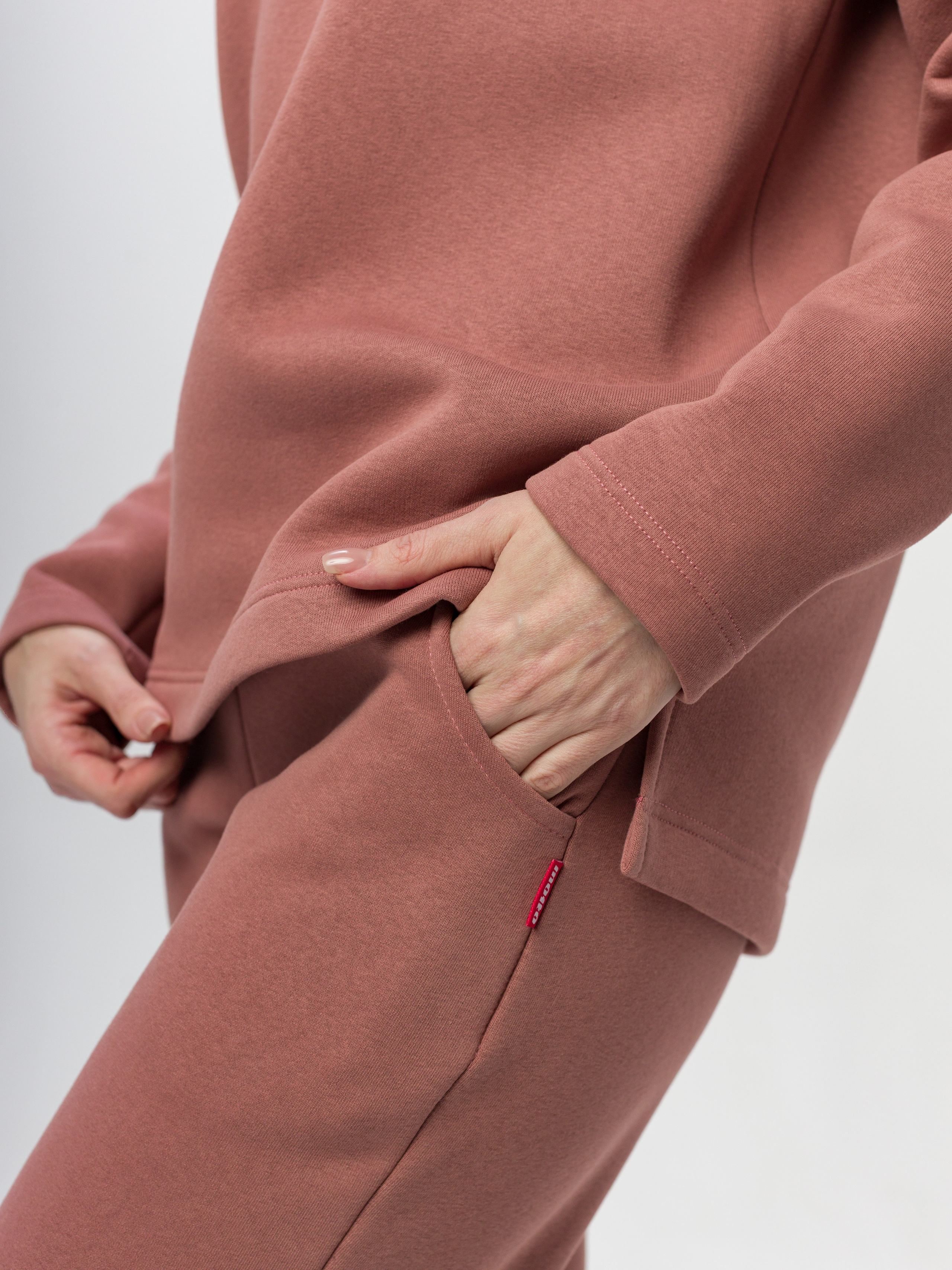 Съемка LookBook для: Motto — WEAR производитель одежды. Фотограф Петрозаводск. Съемка для брендов, индивидуальная съемка