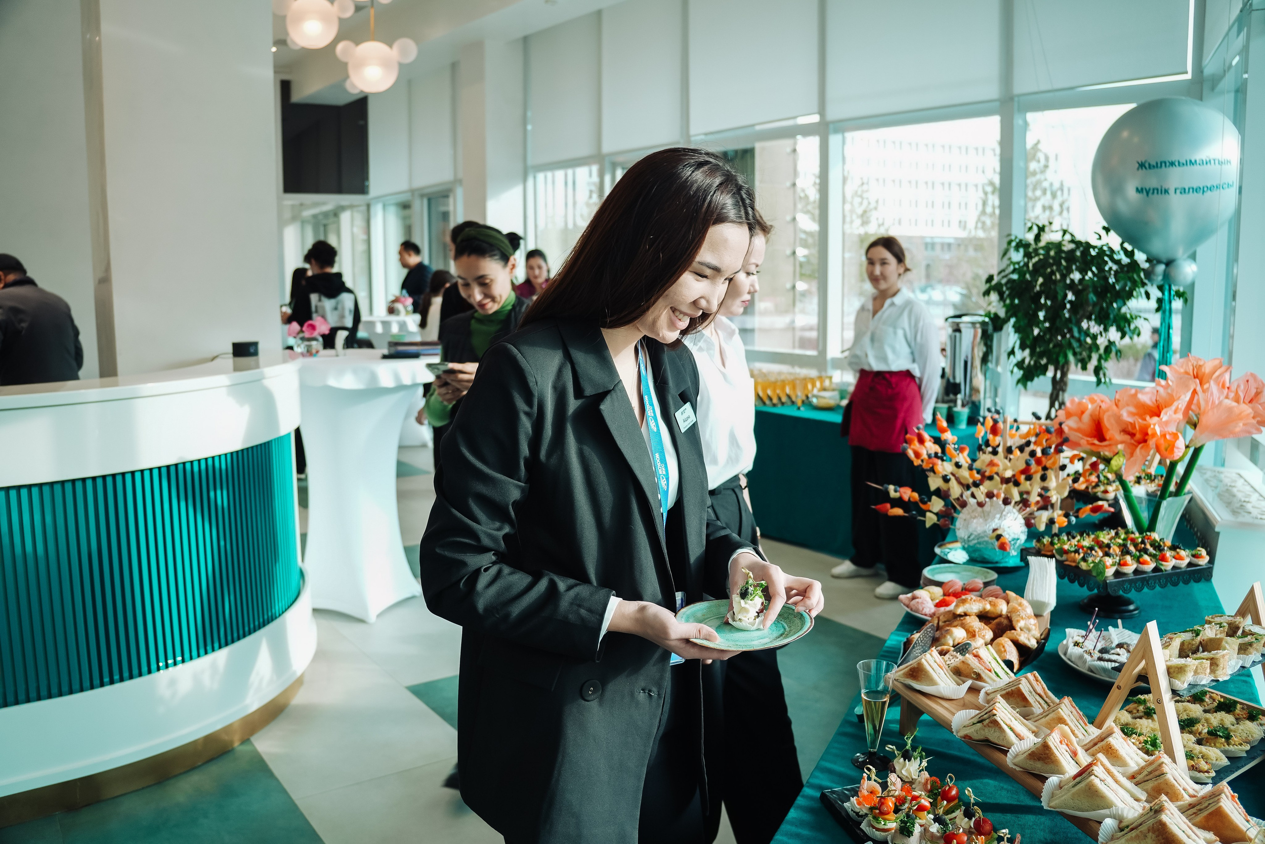 Фотоотчет: Галерея недвижимости SHANYRAQ