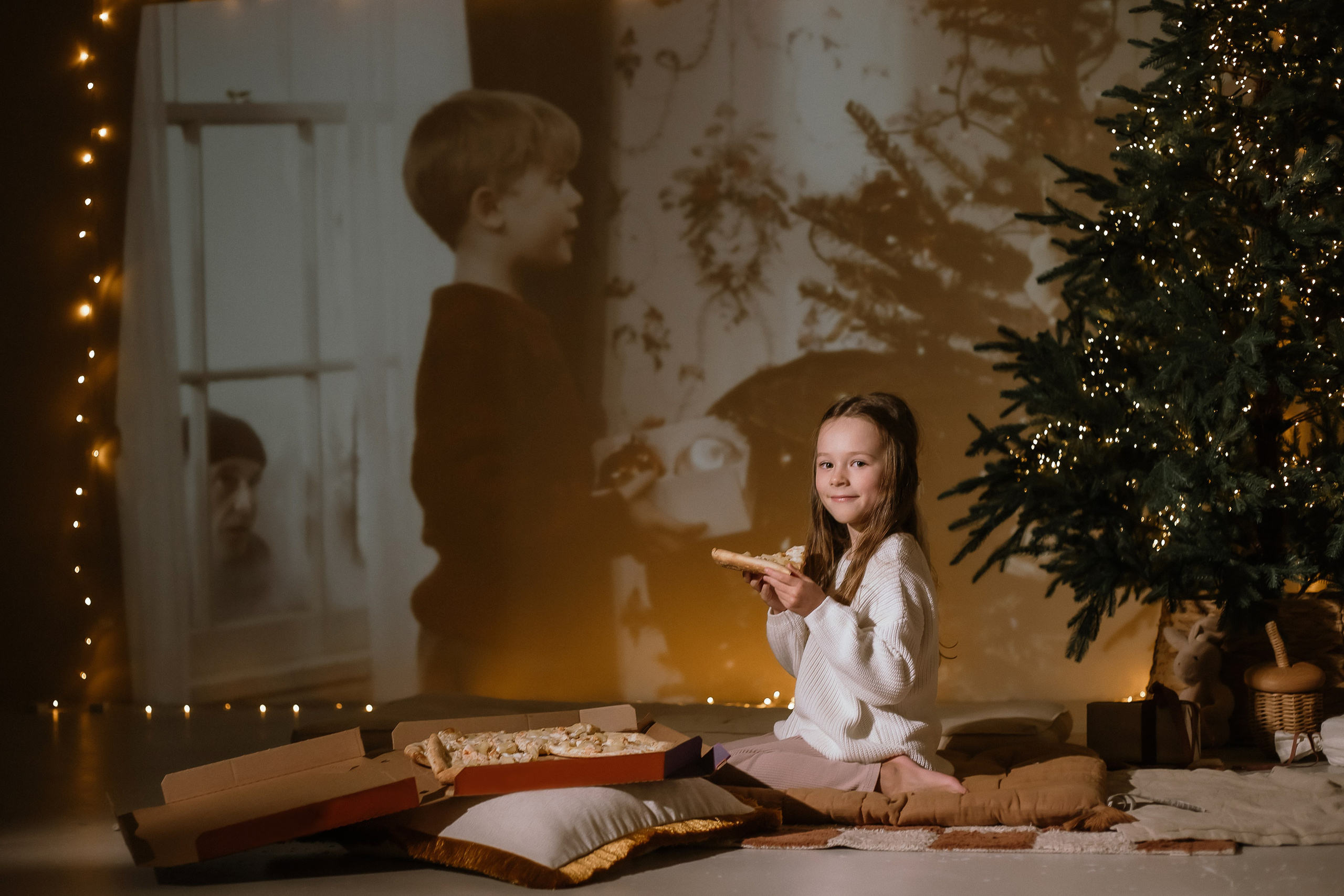 Семейная серия Анастасии вечером в студии, с проектором. Фотограф Екатеринубрг/Верхняя Пышма