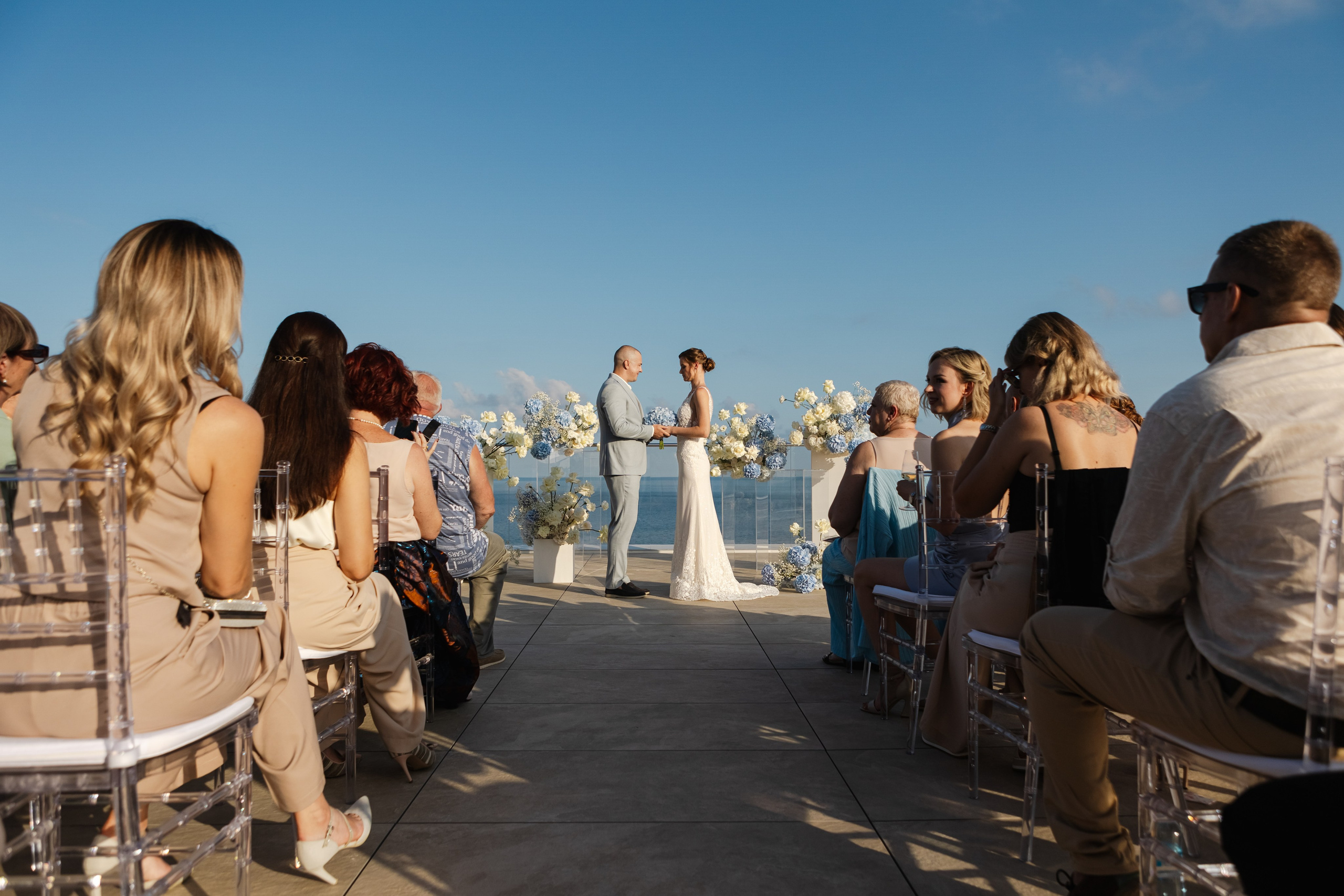 Свадьба Артёма и Юли в отеле Luciano Foros в Крыму. Свадебный фотограф, фотосъемка в Крыму, Севастополе, Симферополе, Ялте