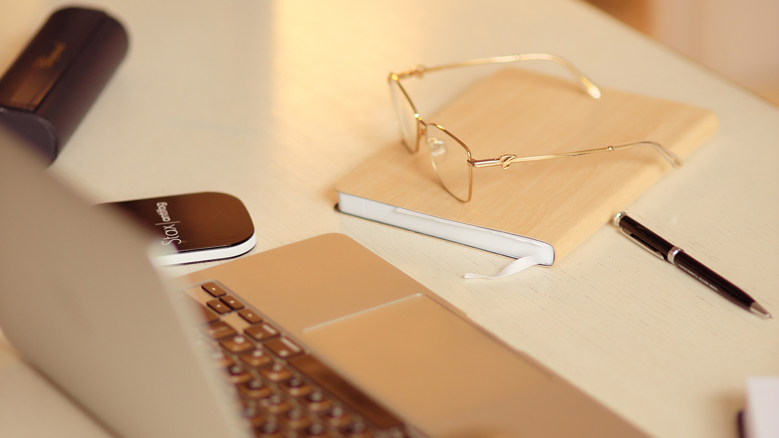 Кейс: как создать визуальный контент для эксперта, который не знает чего хочет — личный бренд психолога. Профессиональный фотограф в Москве. Елена Шуваева