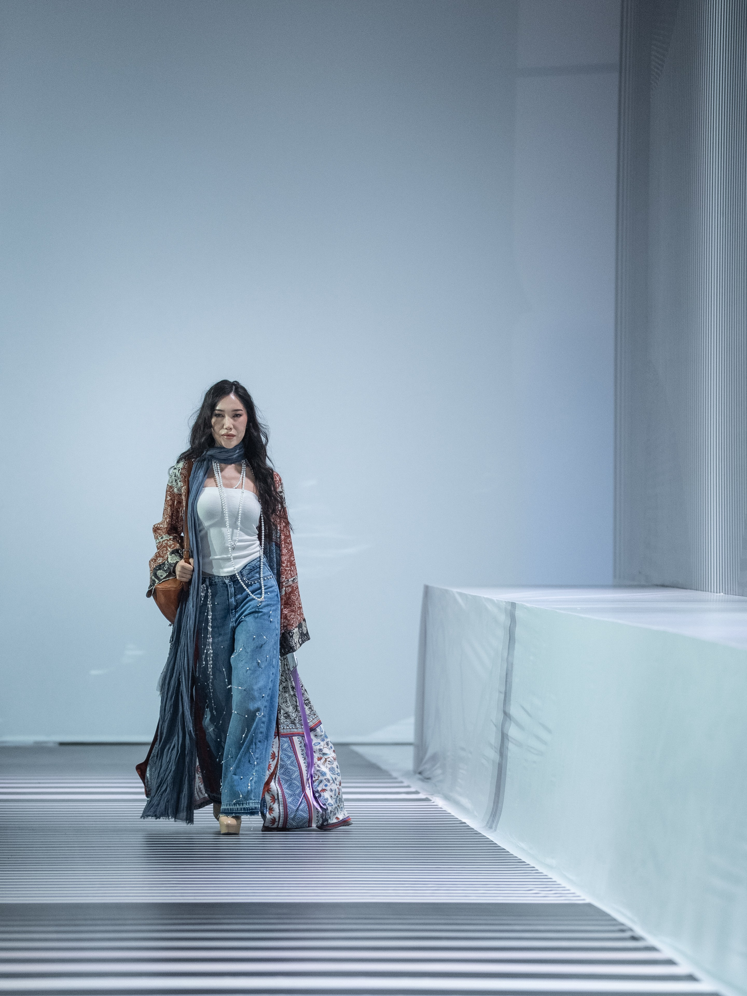 Brad YEARLAN ZHOLDASBEK. Сайт Алматинского НЮ АРТ, будуар и фэшн фотографа Дениса Карпенко