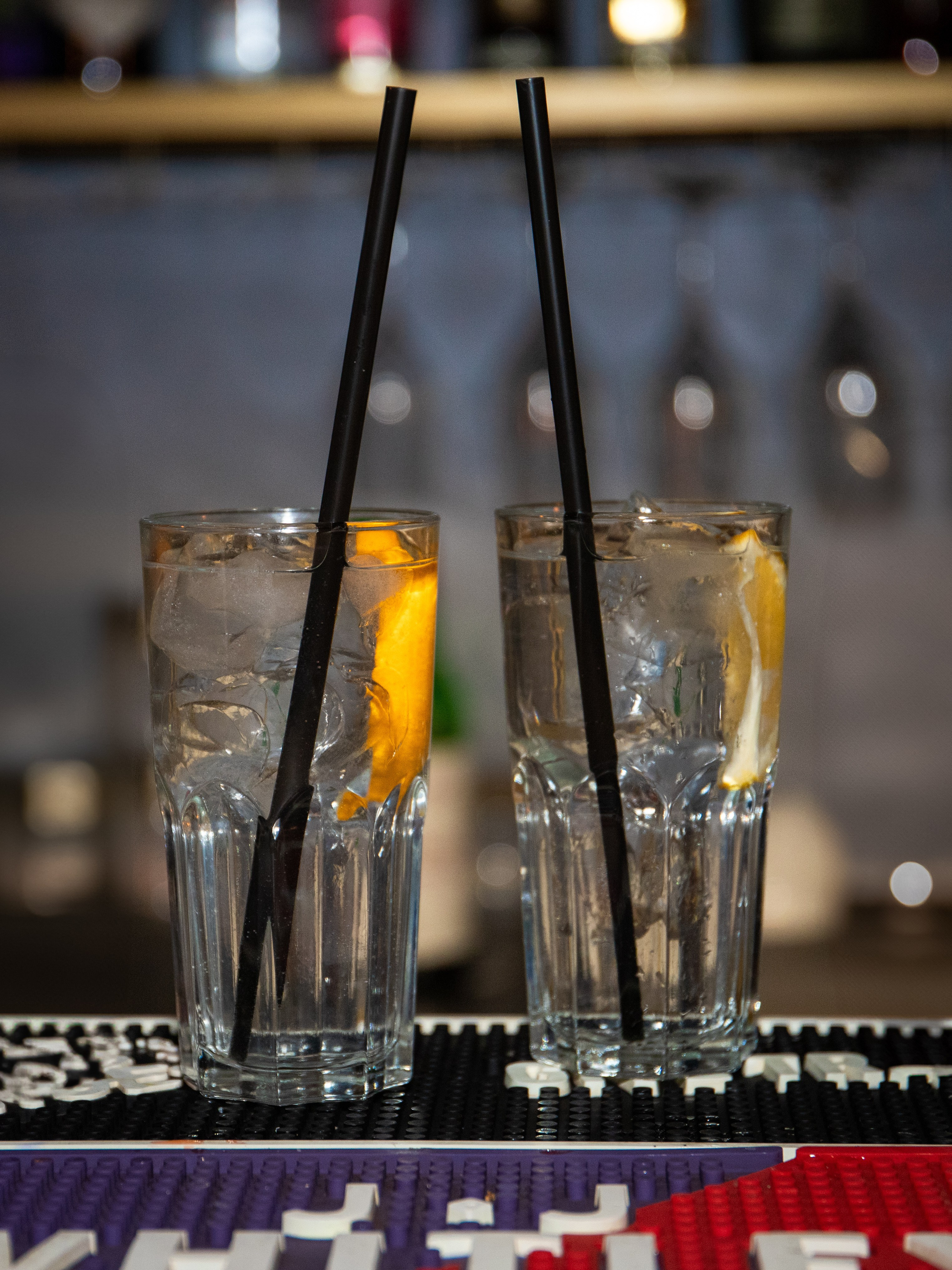 Репортажка из кальян-бара. Свадебный и семейный фотограф в Москве Мила Широких