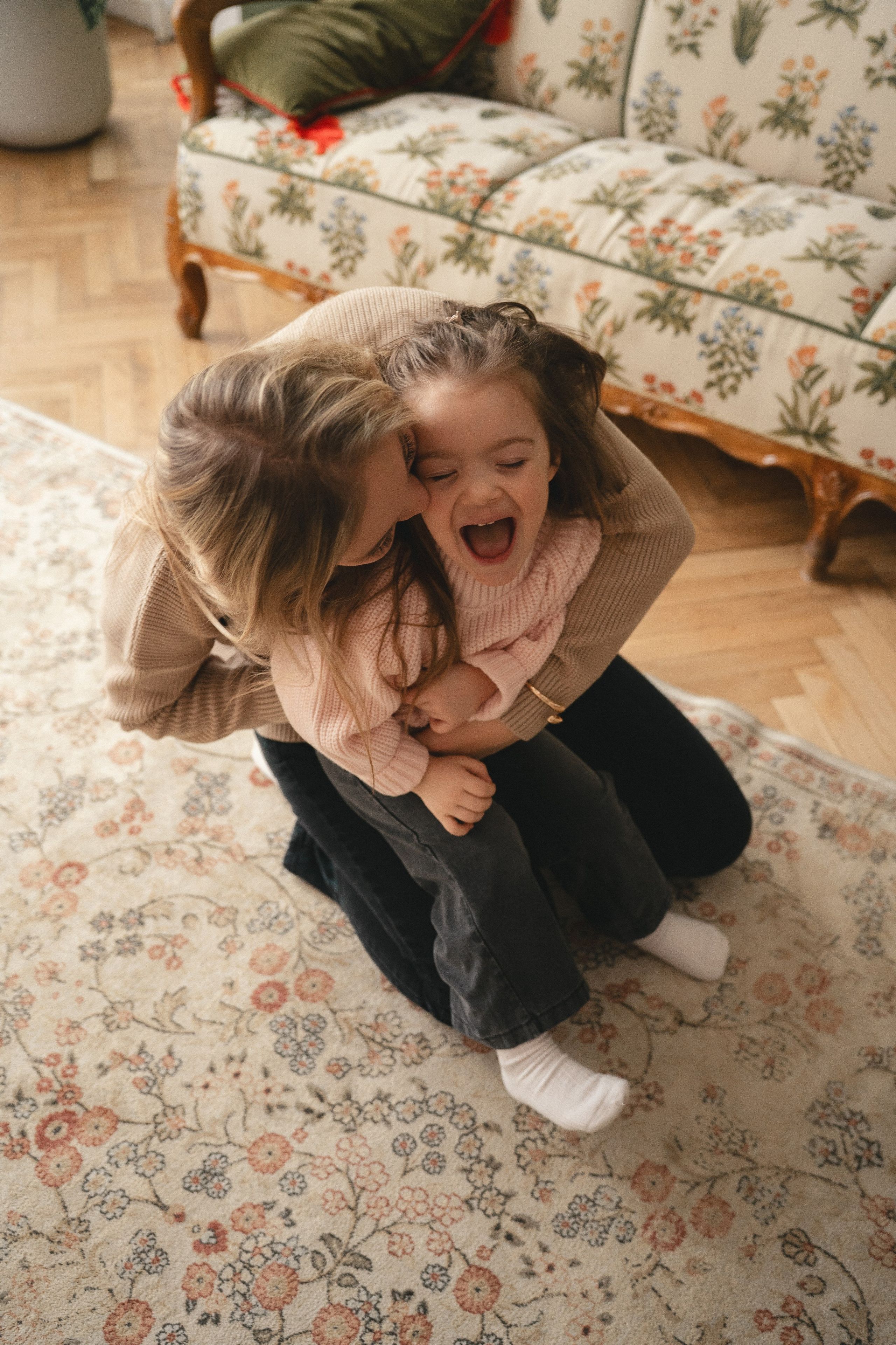 Оля и Настя. Фотограф/рилсмейкер в Москве и МО. Свадьбы, индивидуальные съемки, лавстори, беременность, мероприятия, бренды
