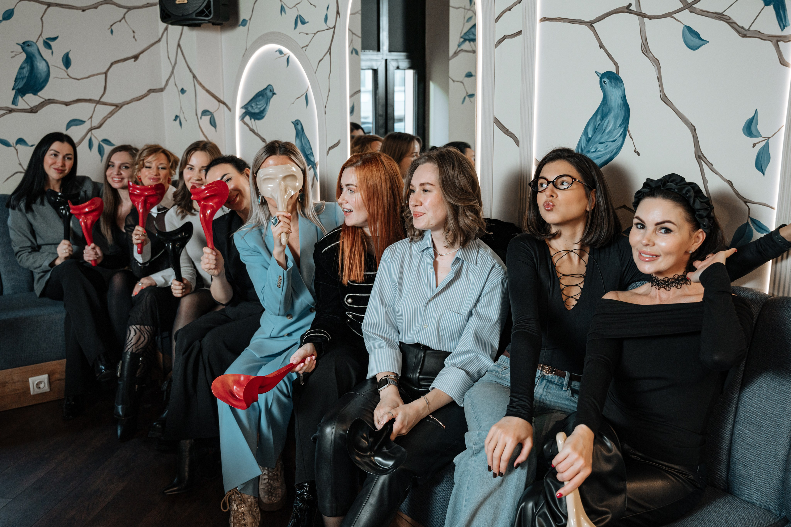 Мафия. Бар FINCH. ЖЕНСКИЙ КЛУБ LAXMI. Портретный фотограф в Санкт-Петербурге Дмитриева Наталия