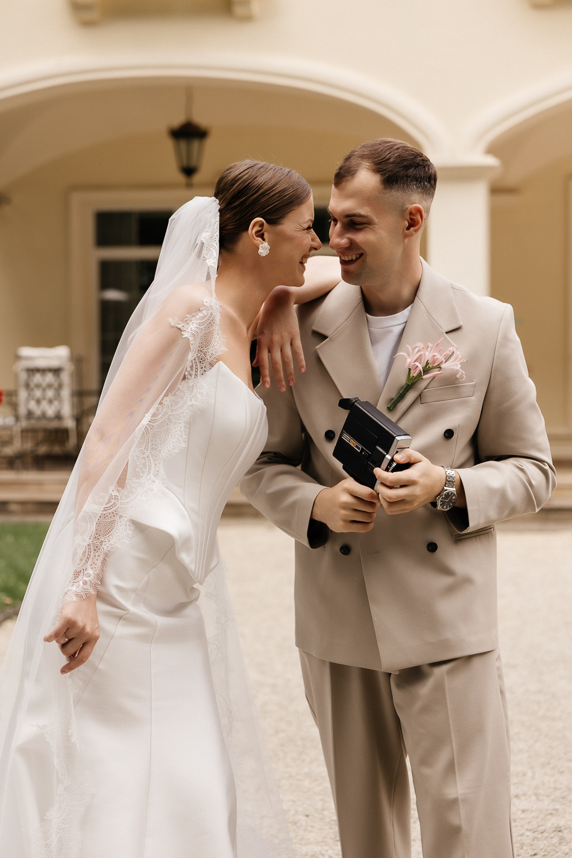 Свадьбная фотосессия в отеле Кронон (Гродно, Беларусь). Свадебный и семейный фотограф Виолетта Сидельникова. Краснодар, Россия, Беларусь, Европа