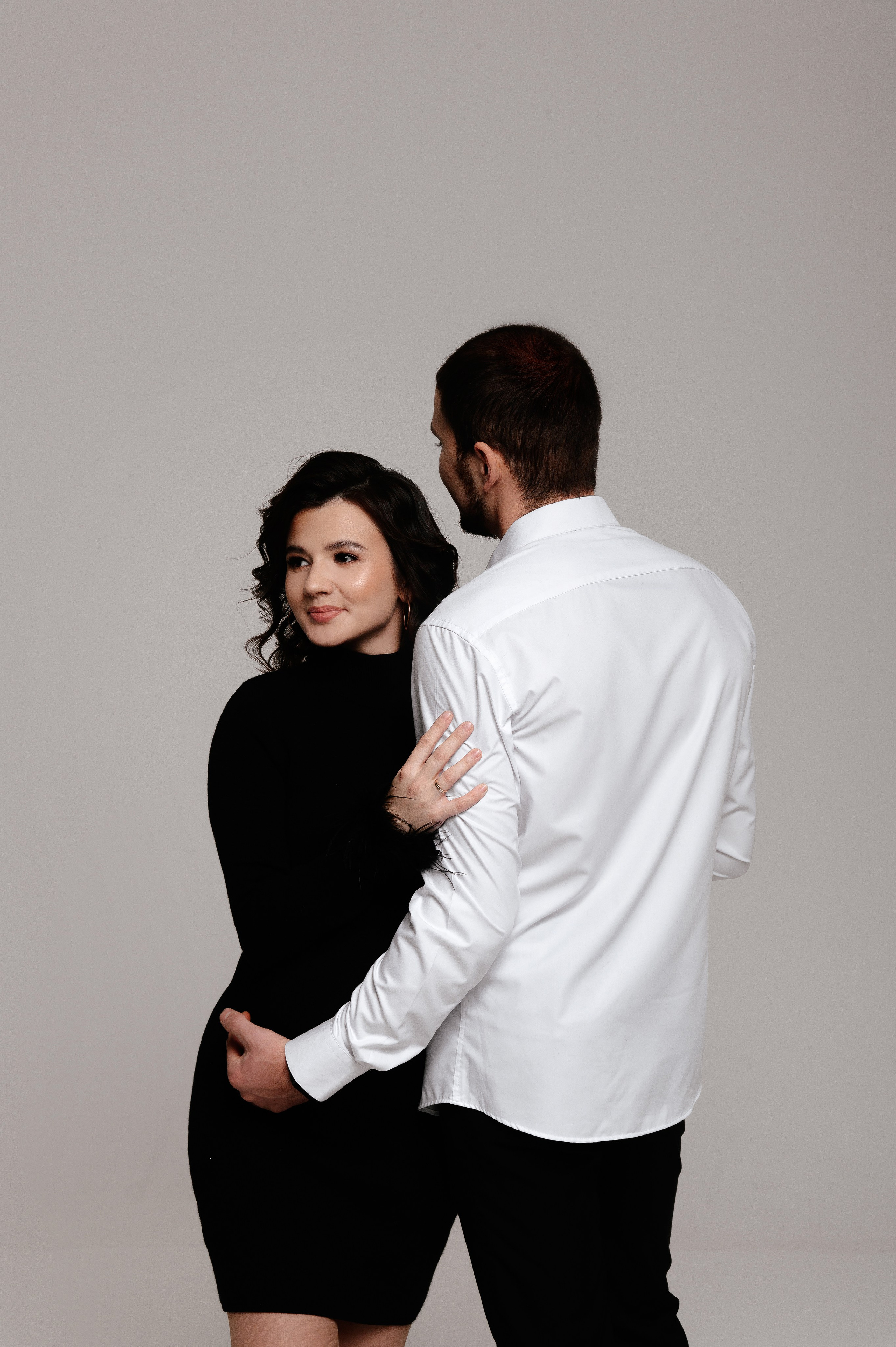 Фотосессия «в ожидании чуда» в Караганде. Свадебный фотограф Караганда