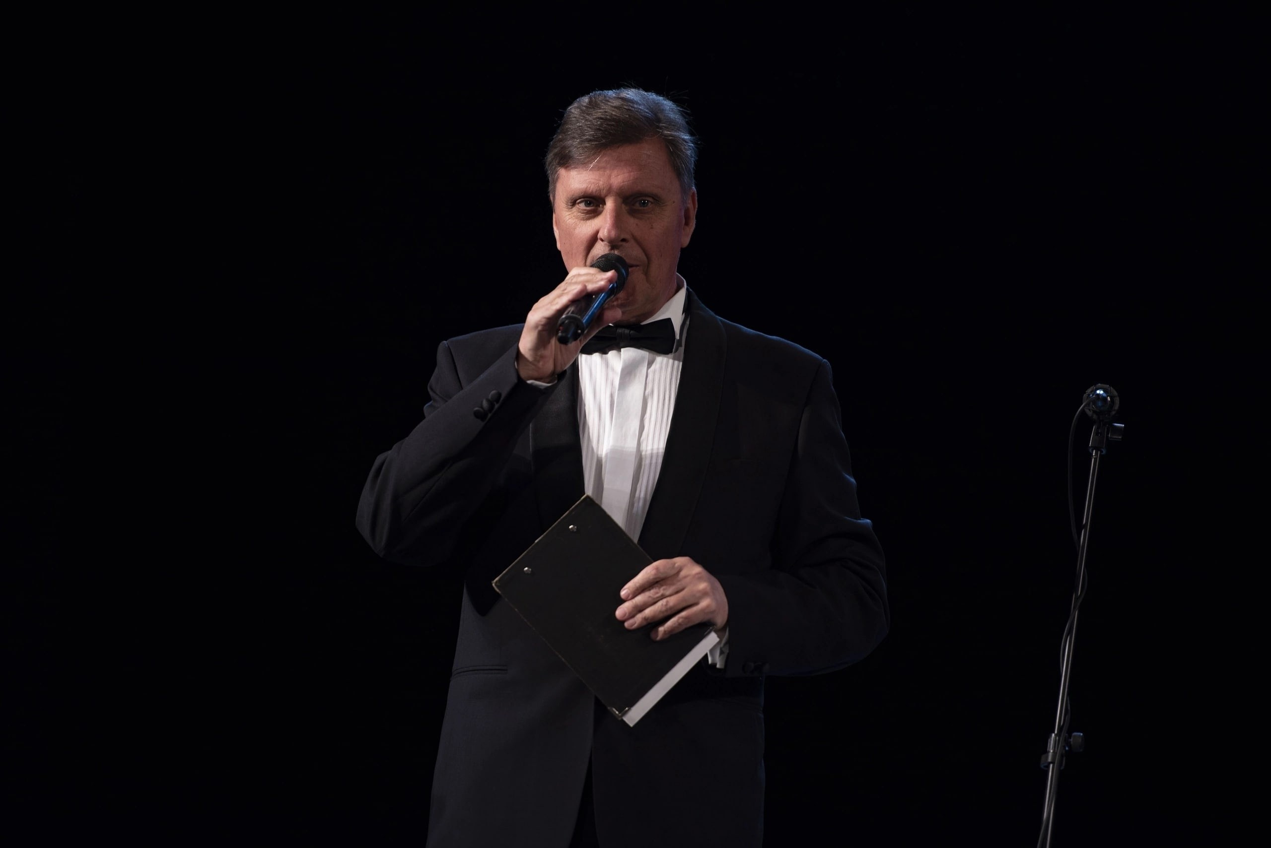 Фотограф на концерт. Свадебный, семейный, фэшн фотограф, школьный фотограф в Сочи