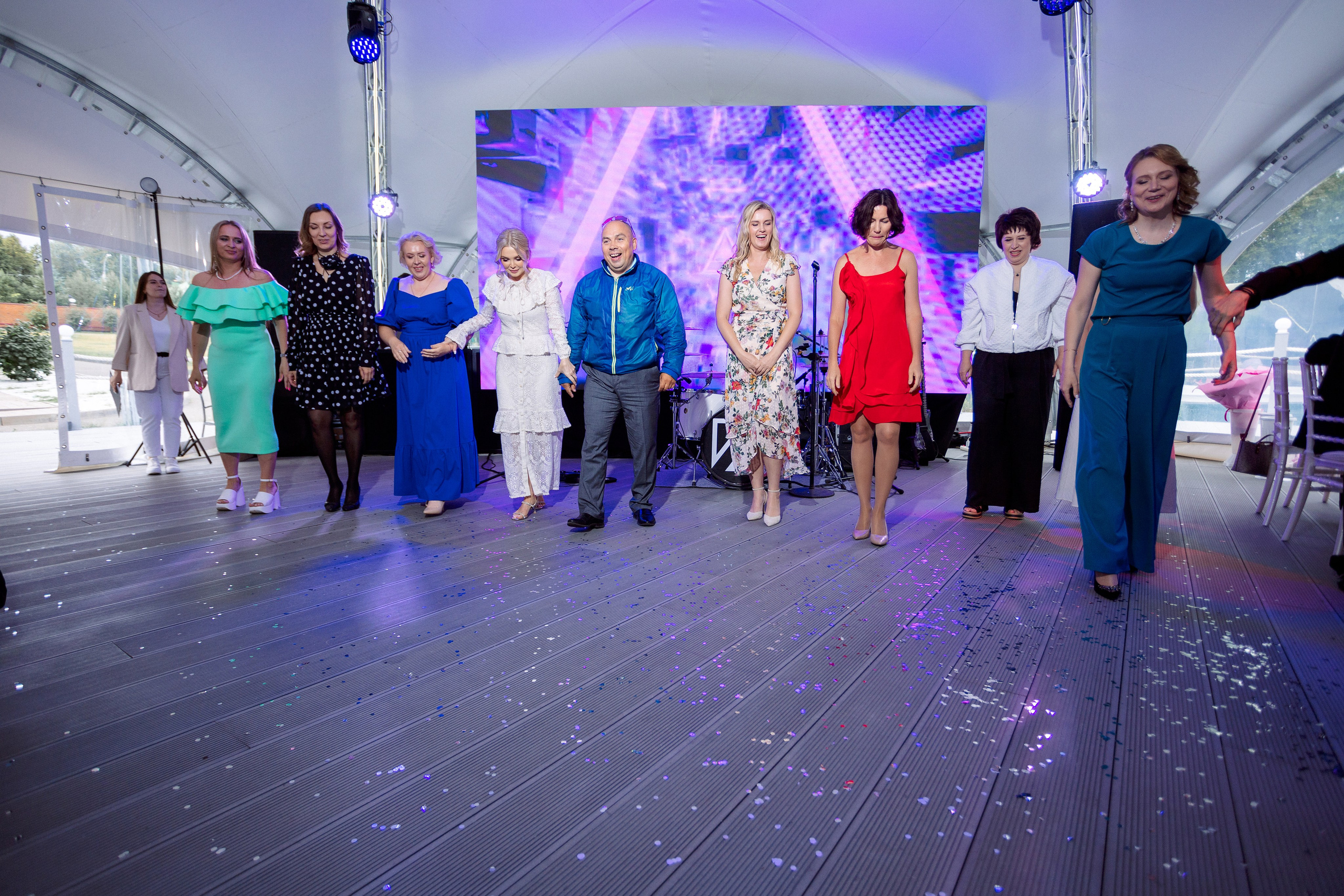 ВЫПУСКНОЙ: Волки-Липки. Все фото. Профессиональный фотограф в Ижевске Леша Петров