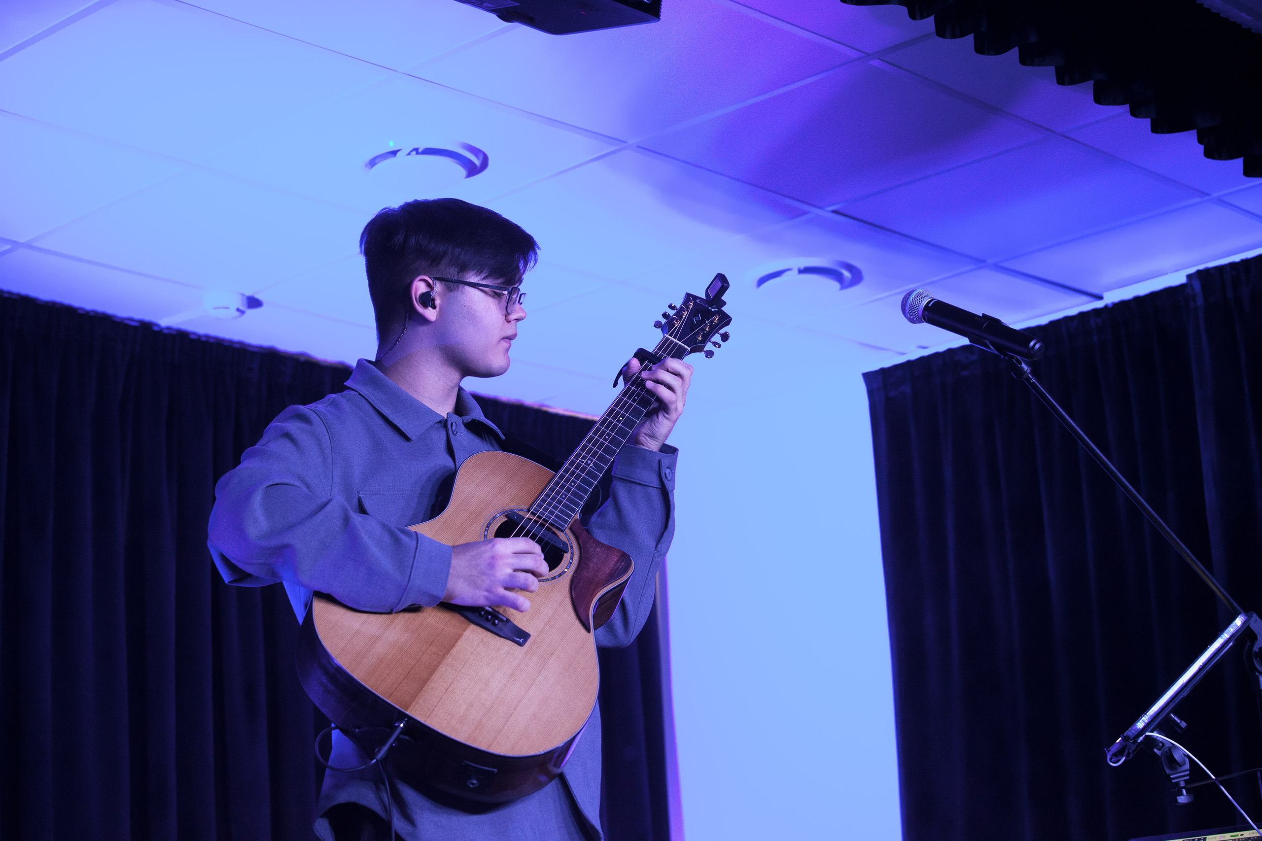 Дамир. Сольный концерт. Design Muginov