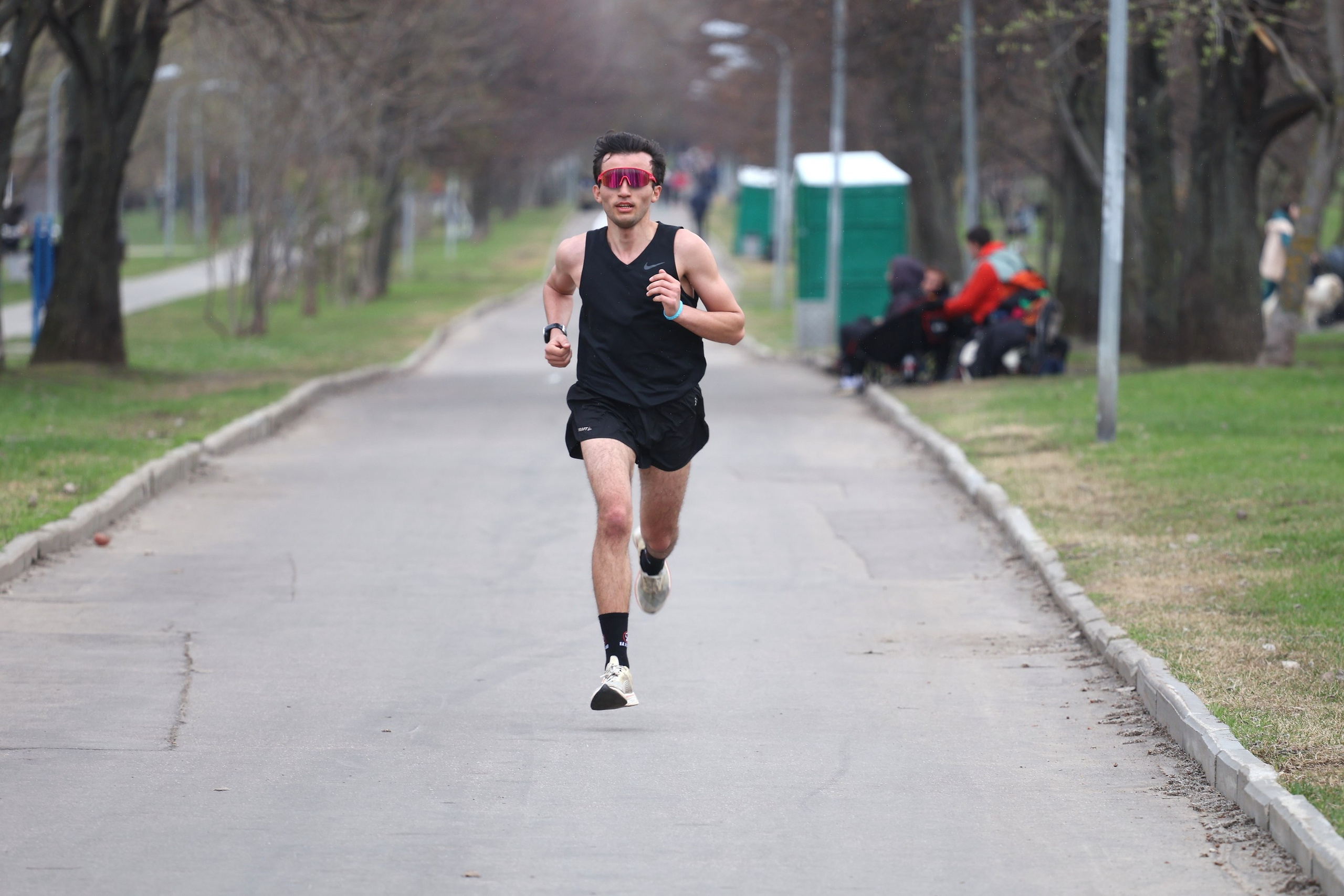 Забег «Контольная десятка» от RUN for PEOPLE. Спортивный и репортажный фотограф Ермакова Светлана