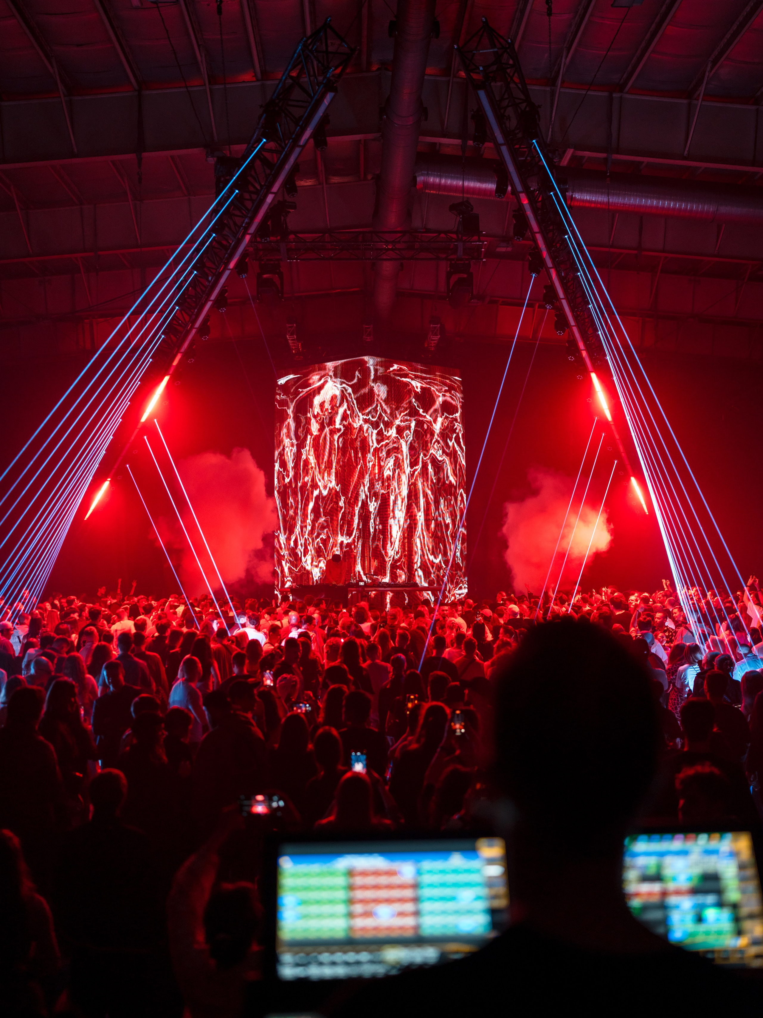 NUR 2025. @tomrus: Рустам Шагиморданов — фотограф