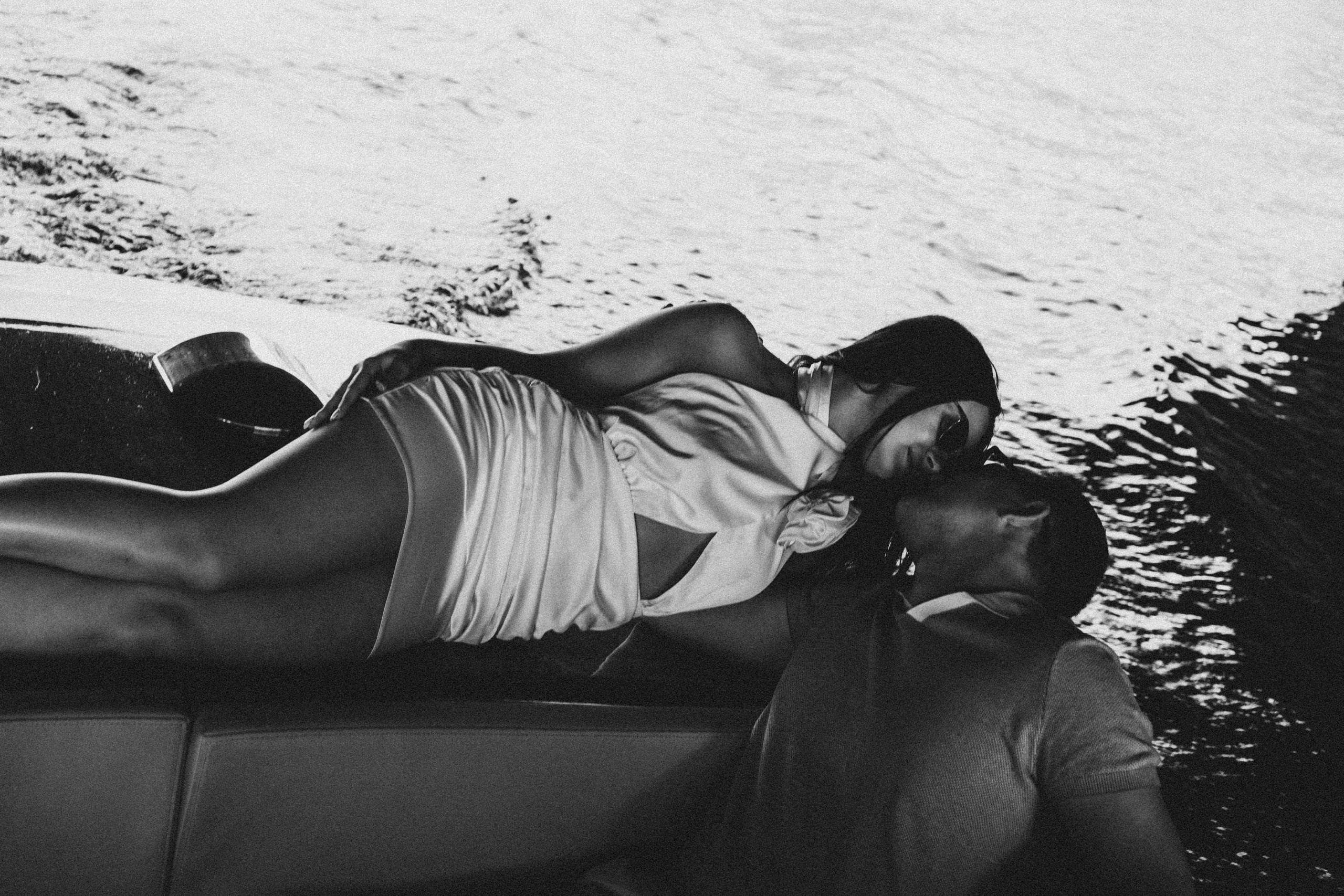 СВАДЕНБНАЯ СЬЕМКА НА КАТЕРЕ ПО КАНАЛАМ САНКТ-ПЕТЕРБУРГА И В АКВАТОРИИ НЕВЫ. Профессиональный фотограф, Санкт-Петербург — Виктория Богомолова