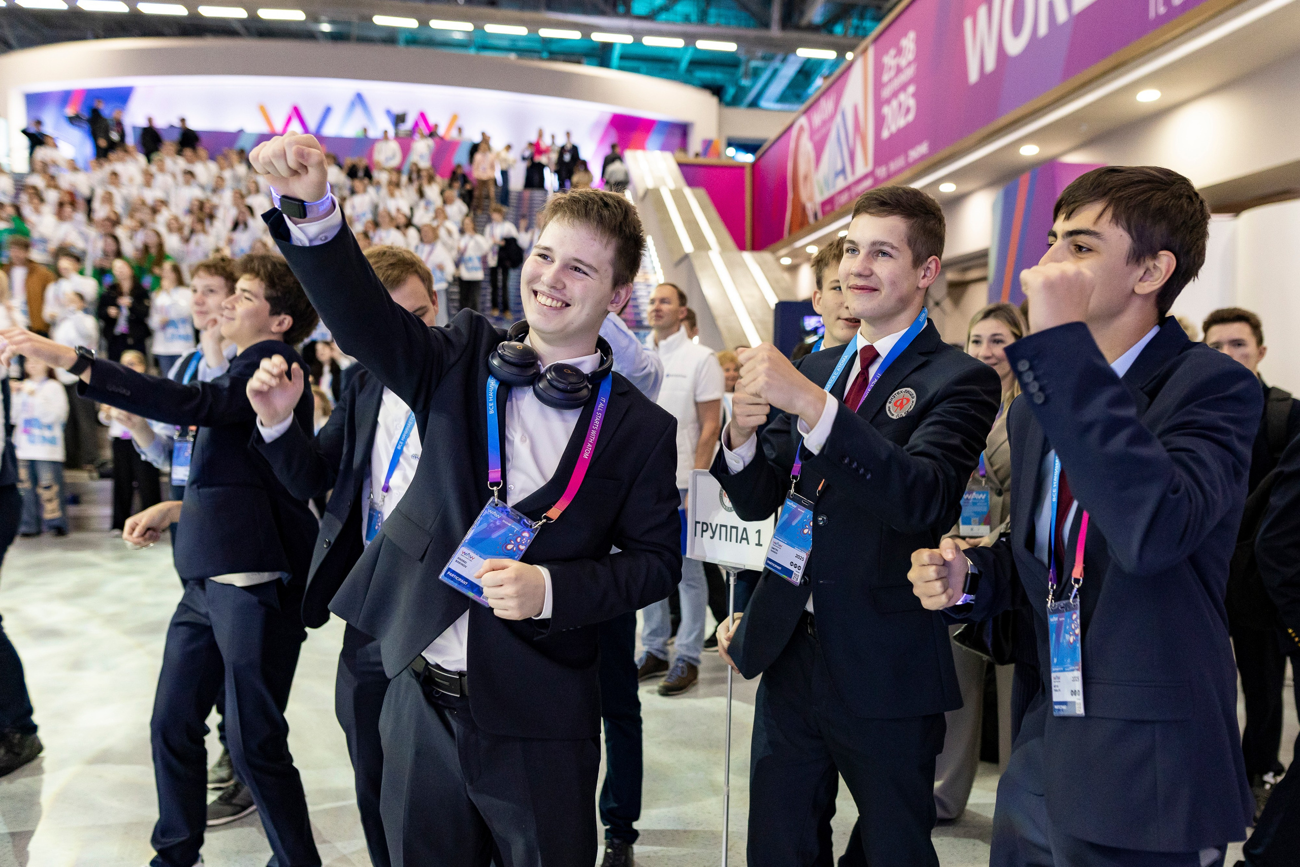 РЕПОРТАЖ | СОБЫТИЯ. Ксения Фрик — фотограф: бэкстейдж тв-шоу, портреты, репортаж | Москва