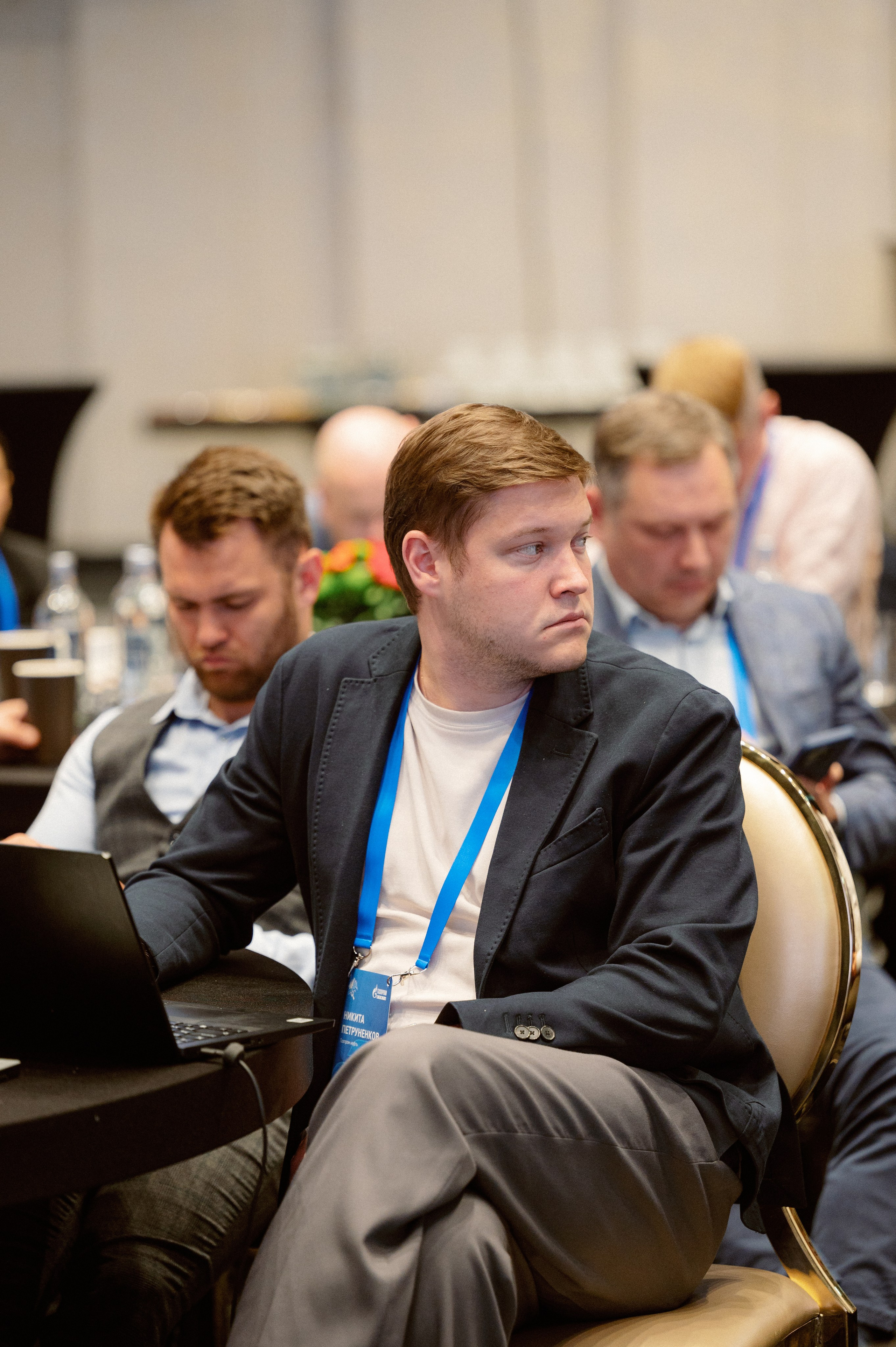 Газпром конференция. Фотограф Павел Петров г. Тюмень