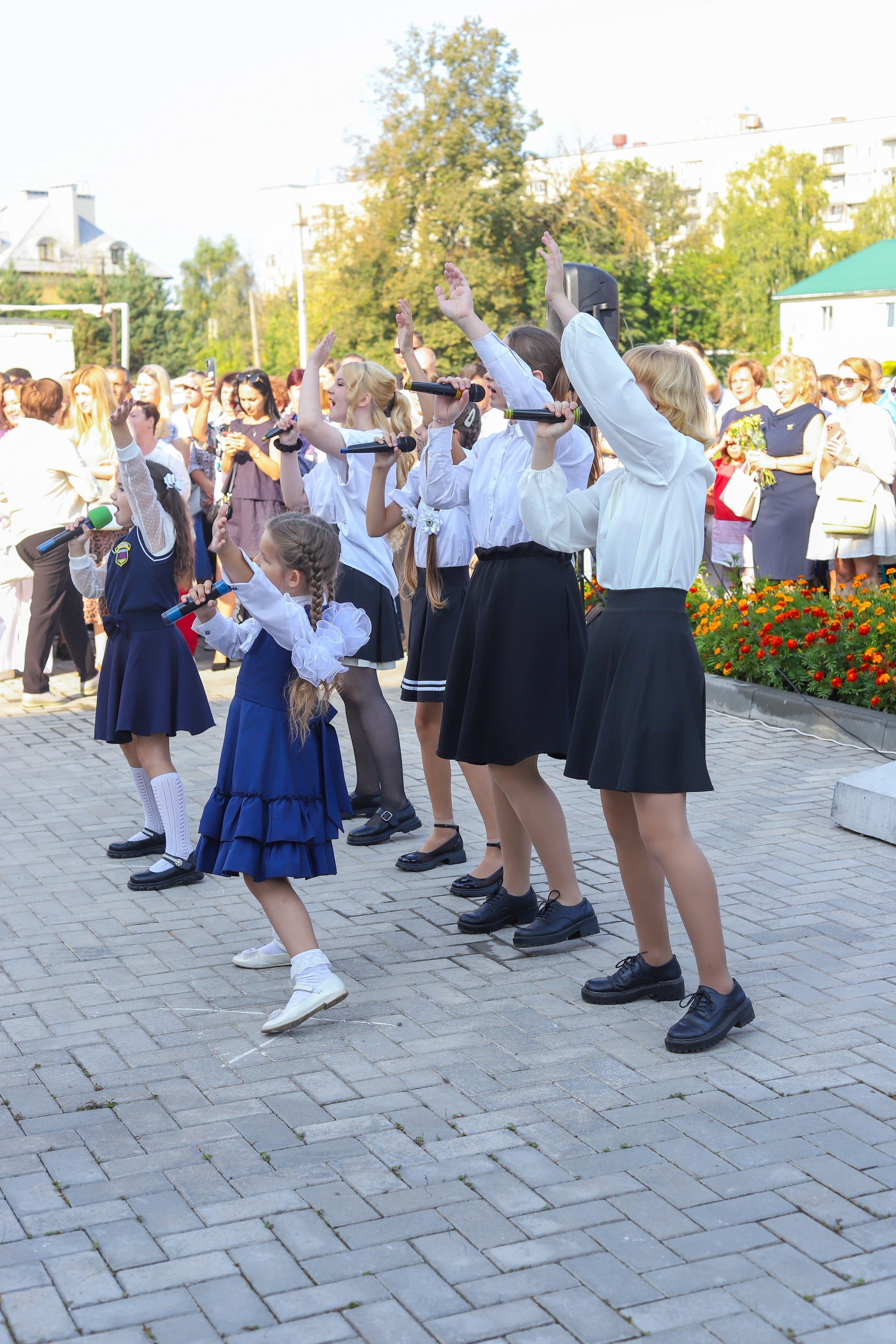 1 сентября. Выпускные альбомы, индивидуальные фотосессии в Костроме