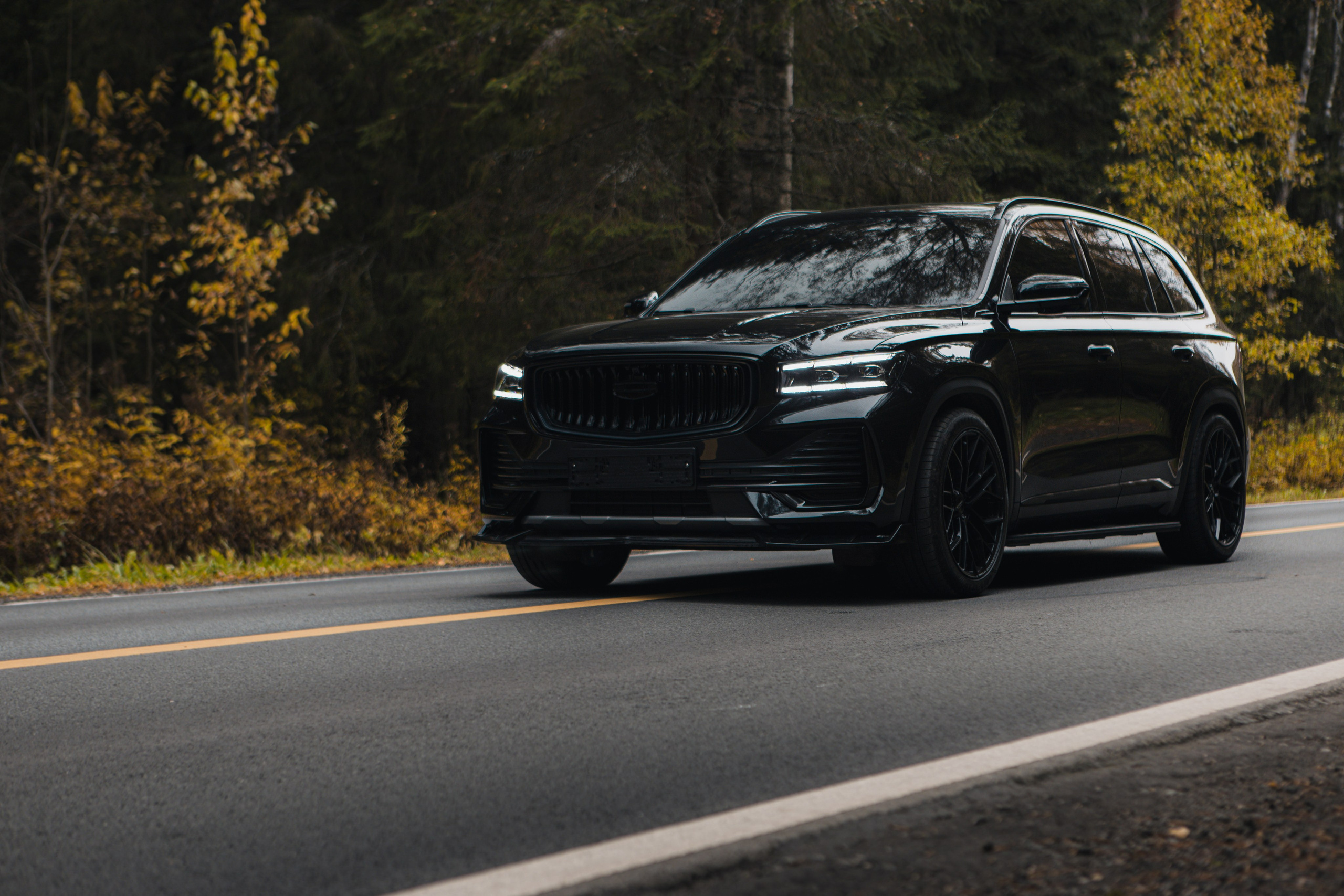 Geely Monjaro. Авто Видеограф/фотограф в Иваново для Вашего бизнеса