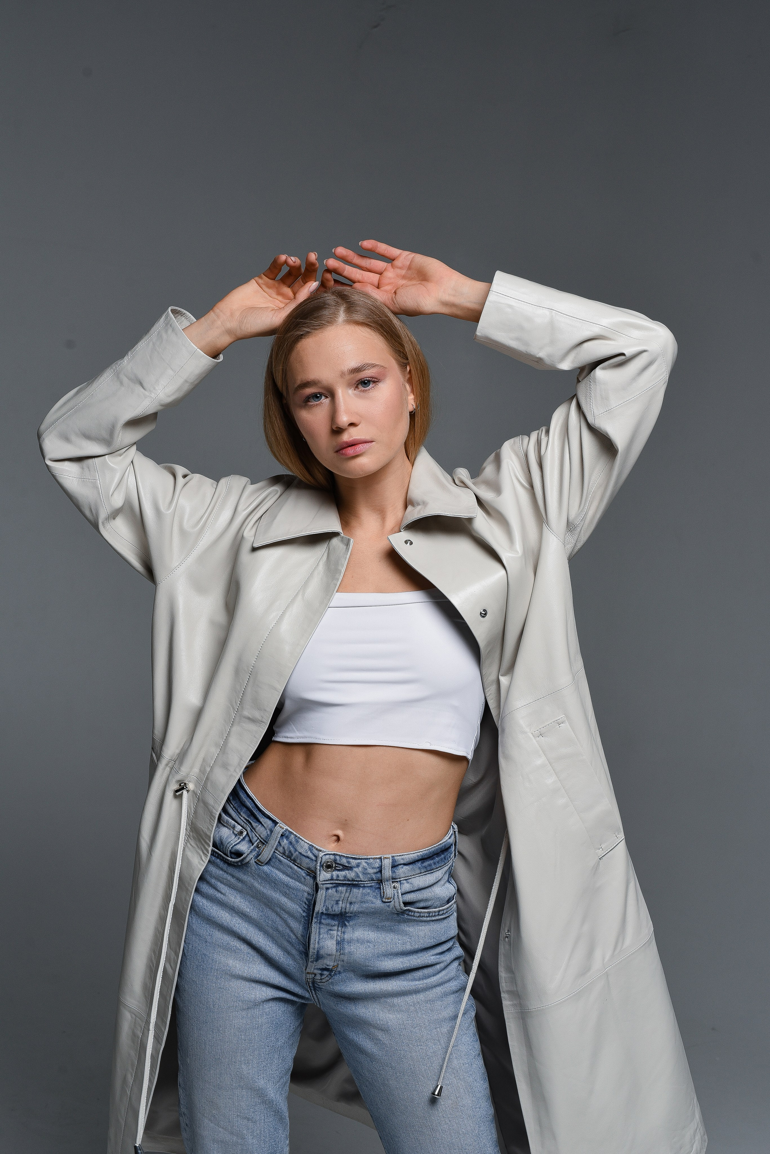 Пальто (фон). Контент фотограф в Москве Лихачева Ксения