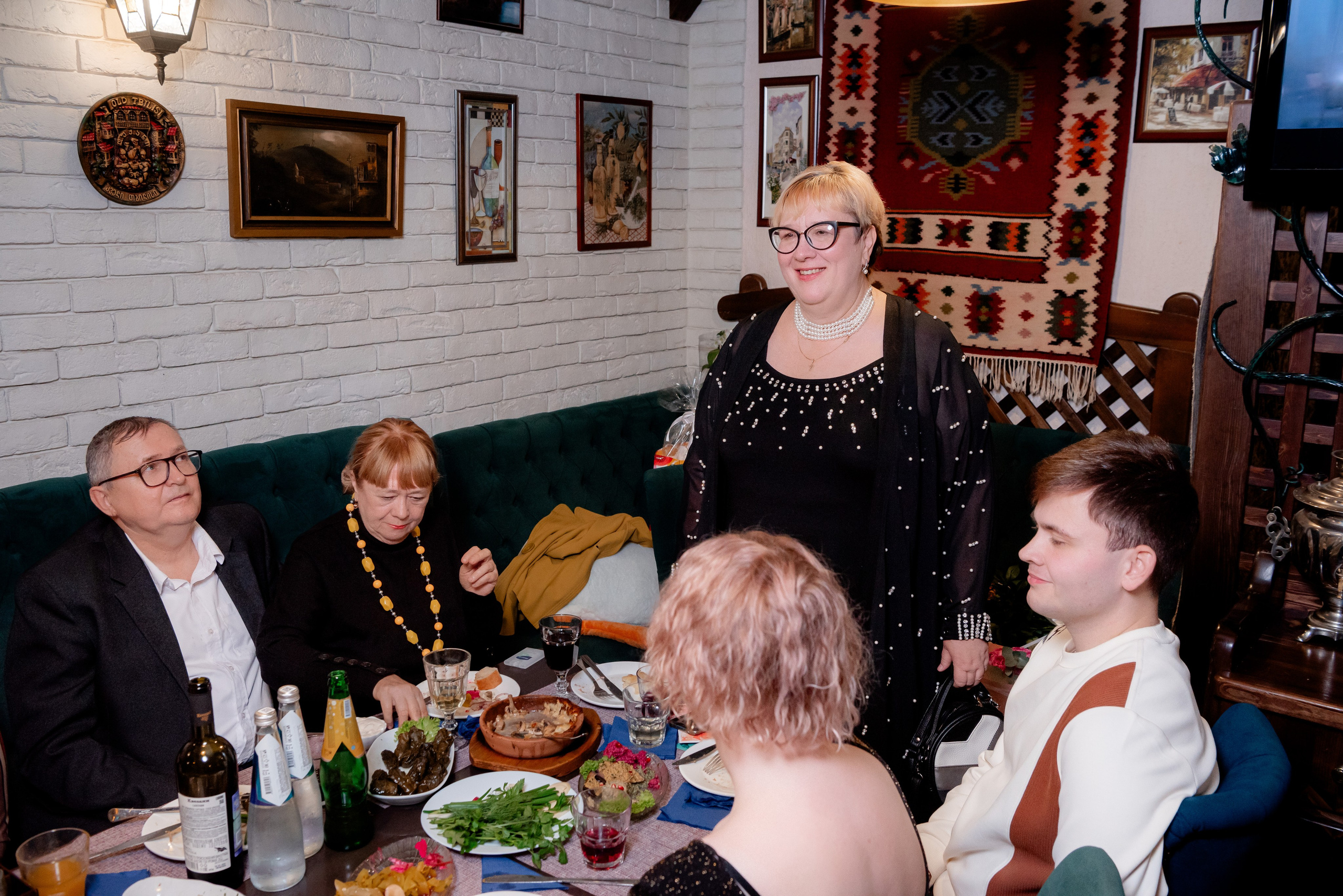 Ирина в кафе Тамада. Фотограф в Волгограде и Волжском Александр Горбань