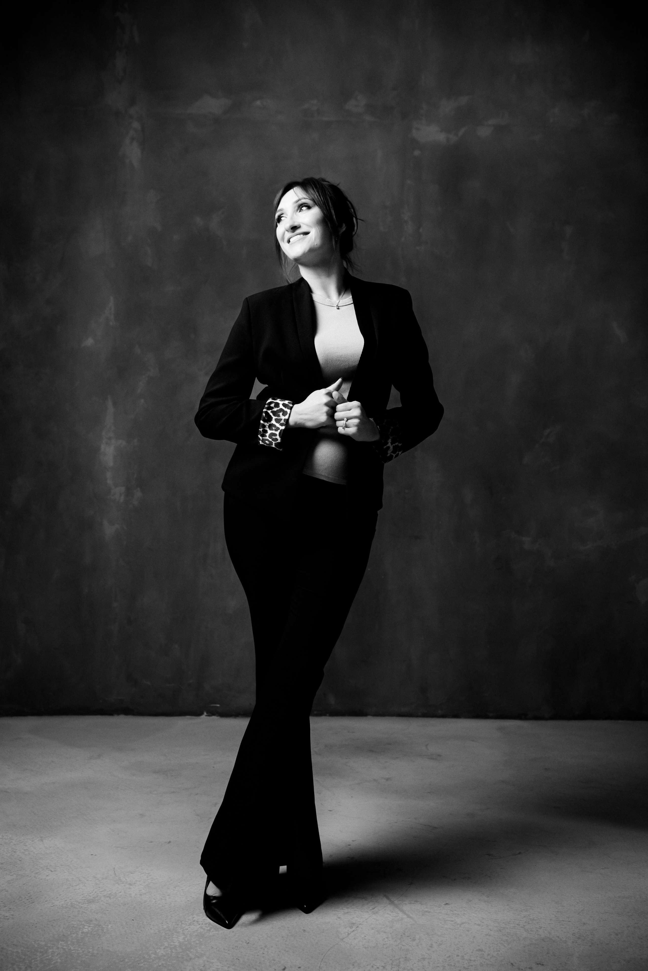 Индивидуальная фотосессия для девушки в студии Волгоград. Фотограф в Волгограде и Волжском Александр Горбань