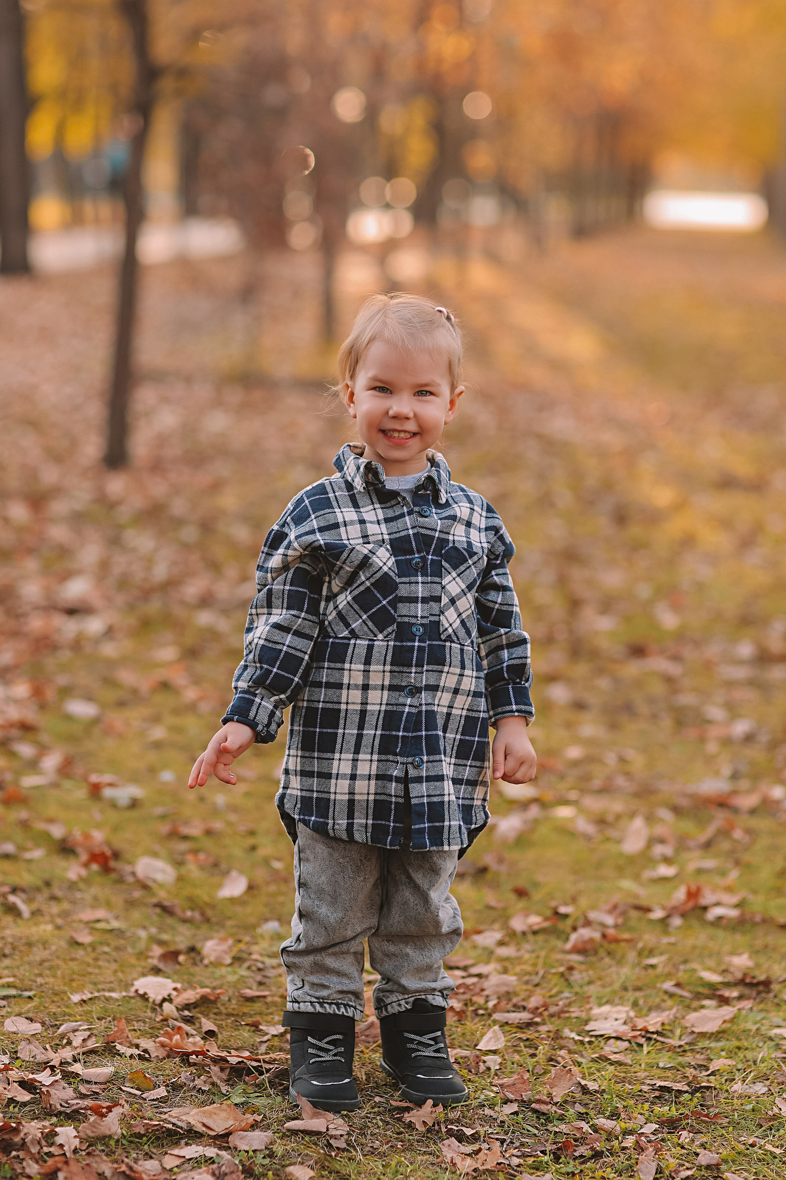 Осень. Семейный фотограф Тюмень, фотограф на роды Салмина Мария