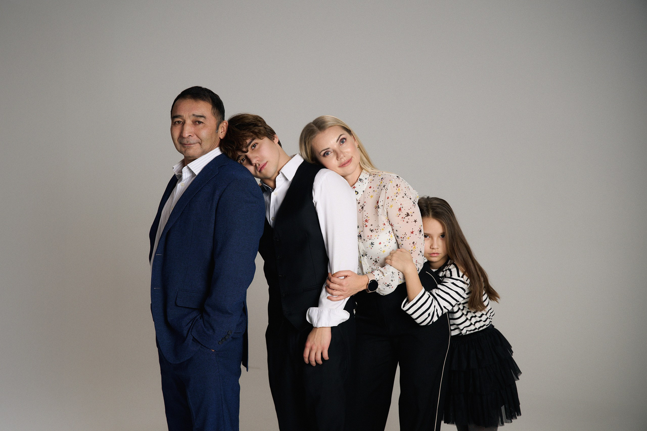 Семейная съёмка, фотостудия. Фотограф в Алматы — Алексей Коньков | Репортаж, свадьбы, портреты, Love story