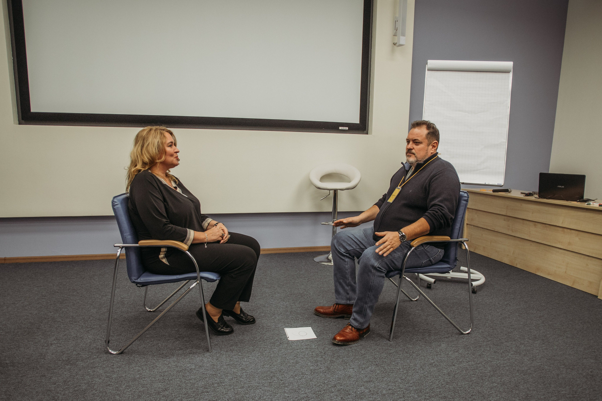 Тренинг по НЛП технологиям Михаила Пелехатого. Венера Гайн. Репортажный фотограф  Тюмень. Обучение фотографии с 0