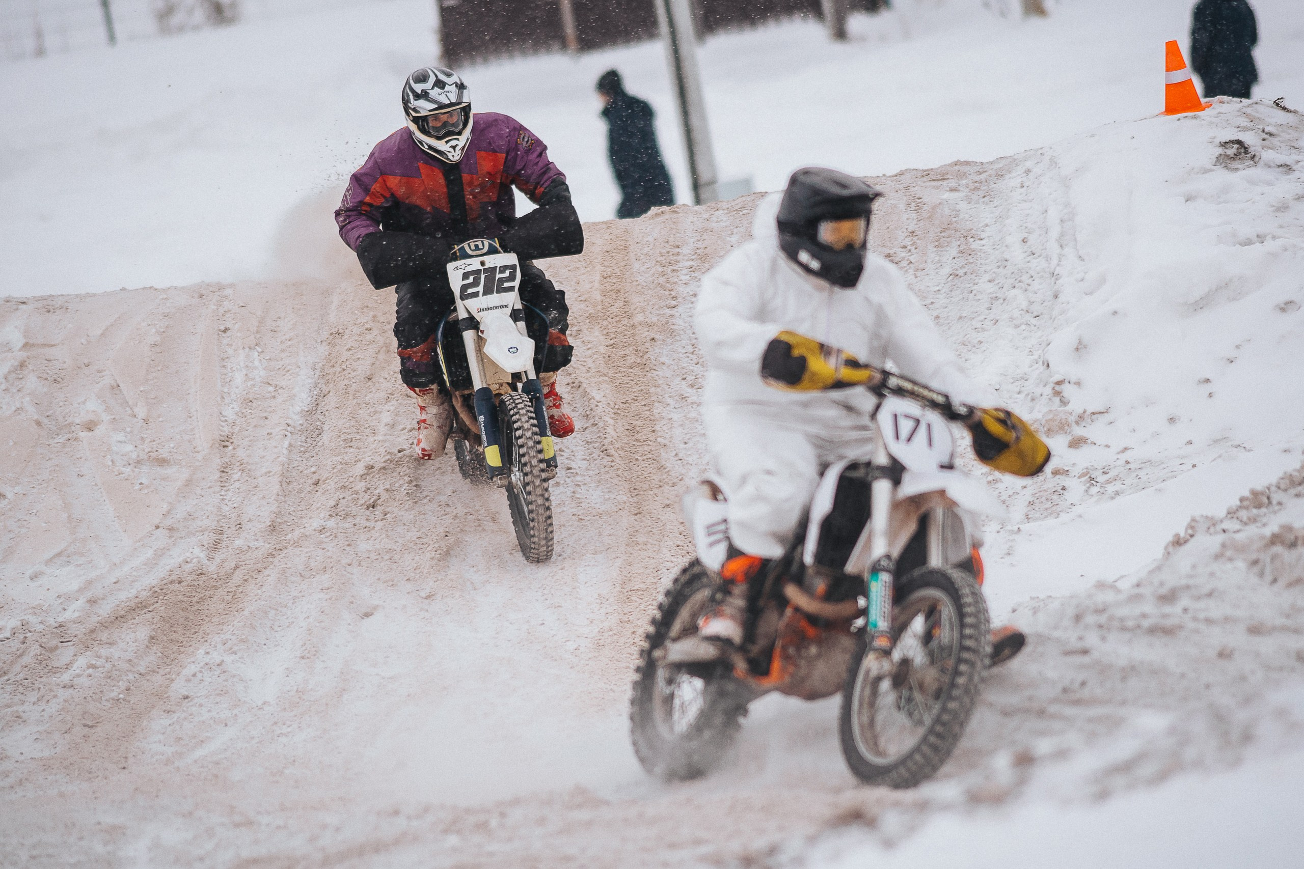 29.12.2024 — Праздничная тренировка на мотоциклетной трассе Люскус. Репортажный фотограф в Кемерово