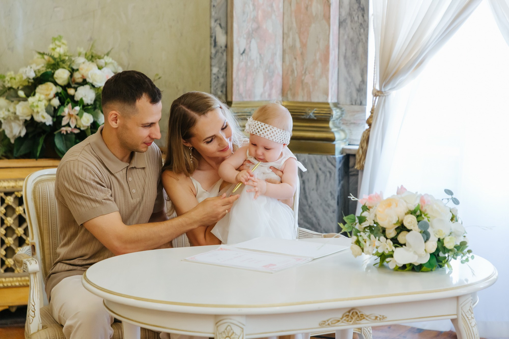 Детская регистрация Дворец малютки СПб. Фотограф крещение венчание в Петербурге! Помогает подобрать храм и посоветовал душевного батюшку в СПб