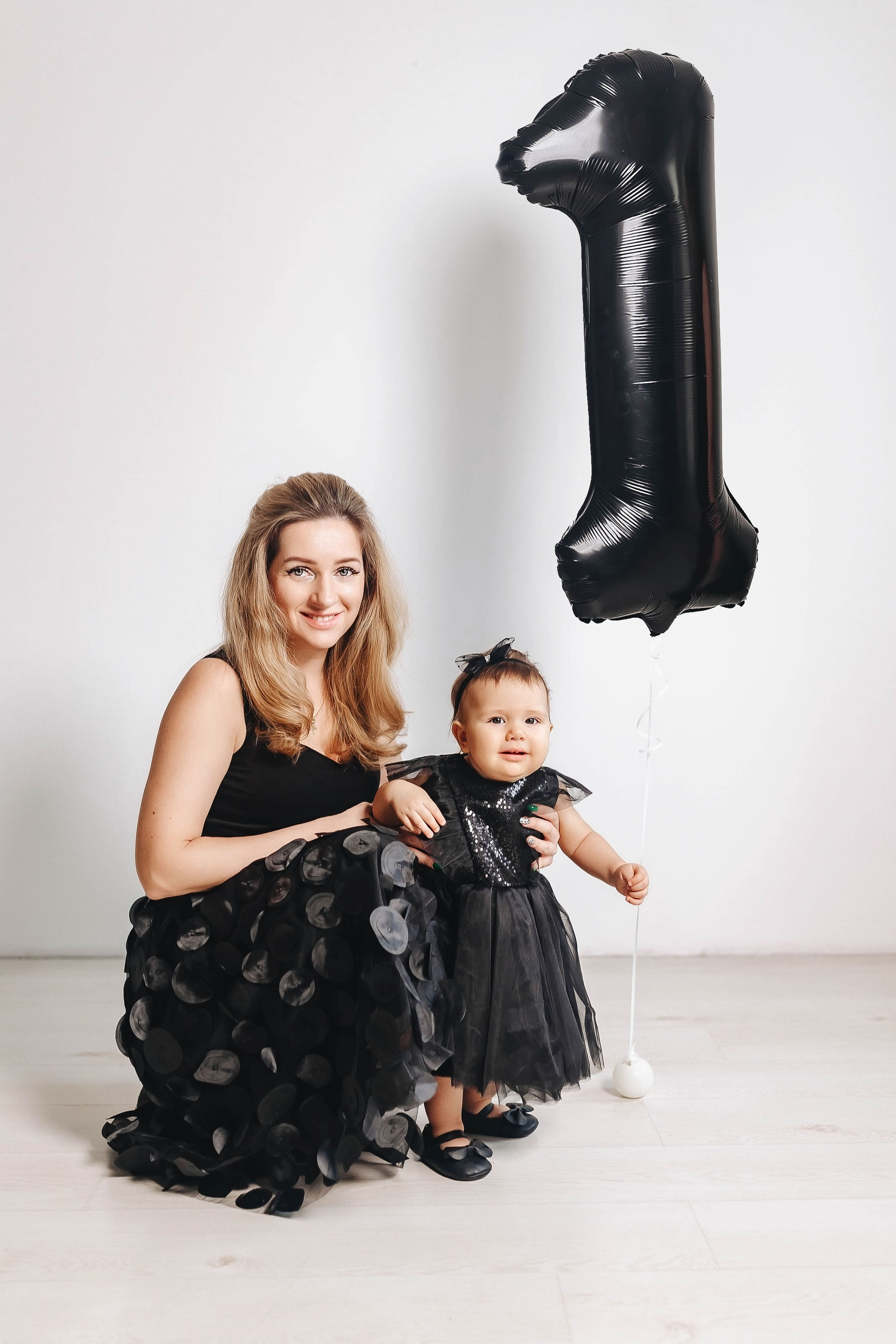 Семейные фото на годиках. Фотограф новорожденных Серпухов, Протвино, Москва I Марина Бурмистрова