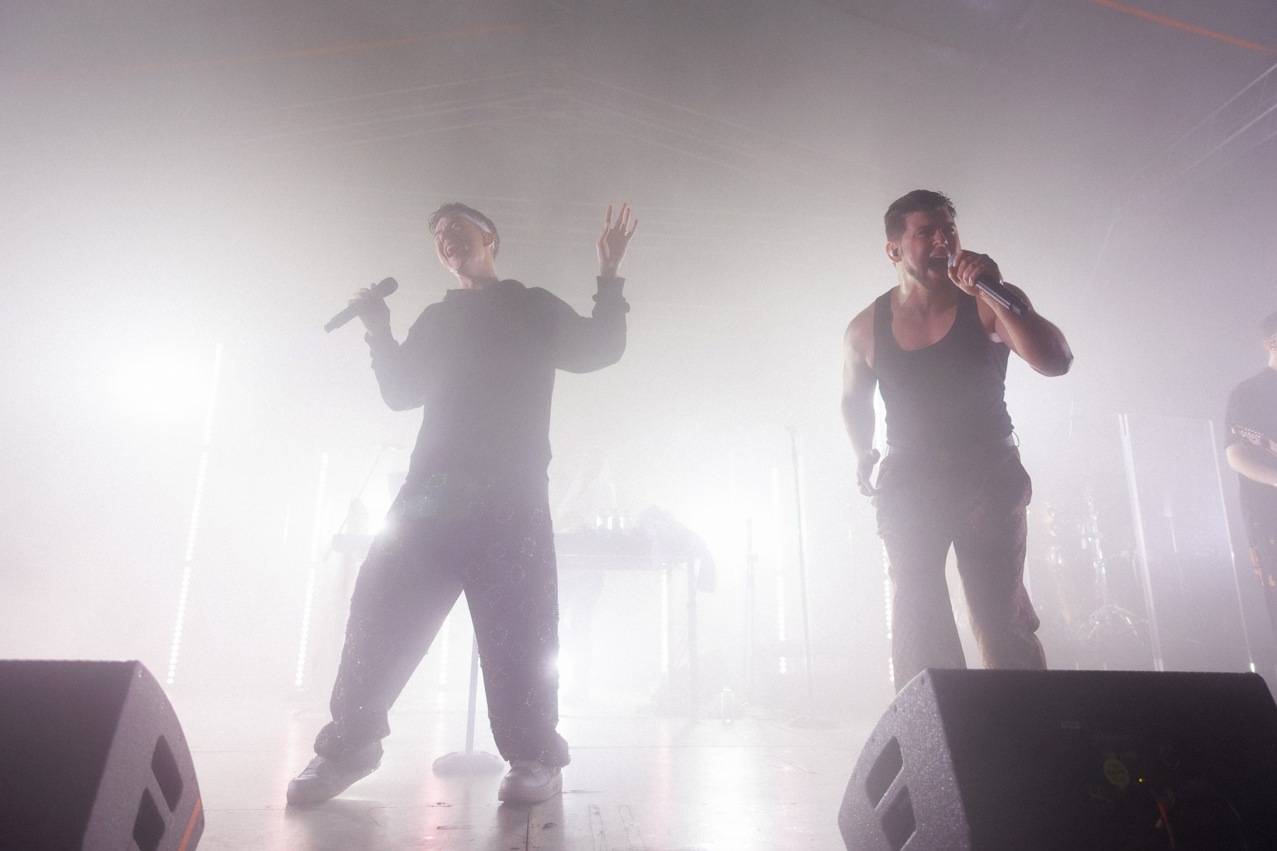 Фотоотчёт и репортаж с концерта группы GAYAZOV$ BROTHER$. Красильников Евгений — профессиональный фотограф в Ростове-на-Дону