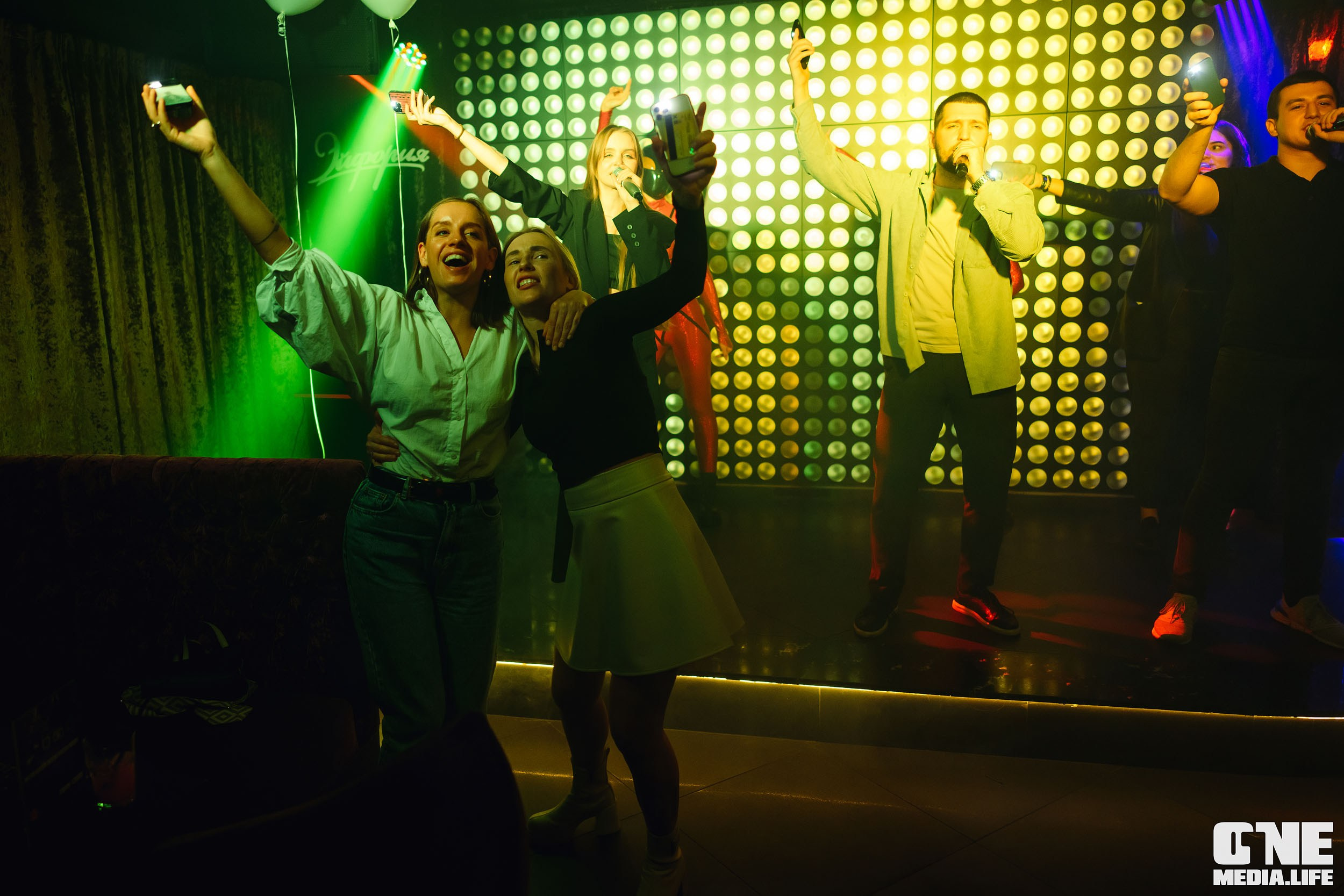 Фоторепортаж из караоке-клуба Эйфория. One Media Life: фоторепортажи, фотоотчеты с мероприятий и заведений