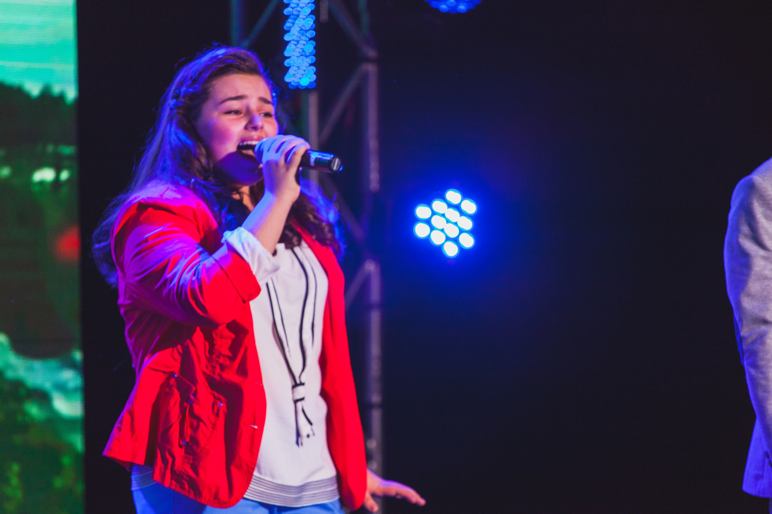 О2ТВ группа СТРАНА. Видеооператор/Фотограф Николай Завьялов