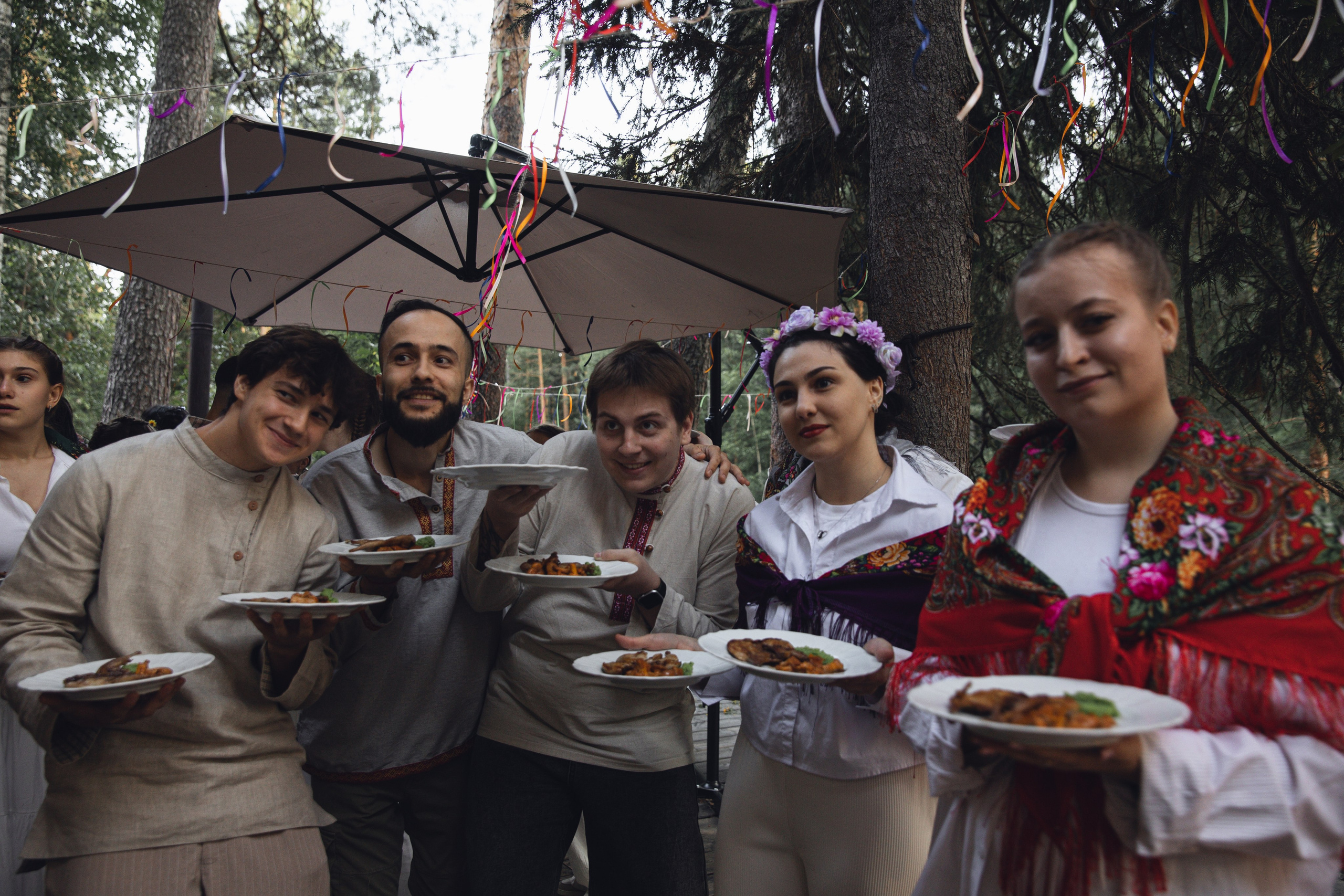 Званый ужин от гастрокафе «Sentori». Свадебные фотографы в г. Сургут Маркова Наталья и Замахина Елена