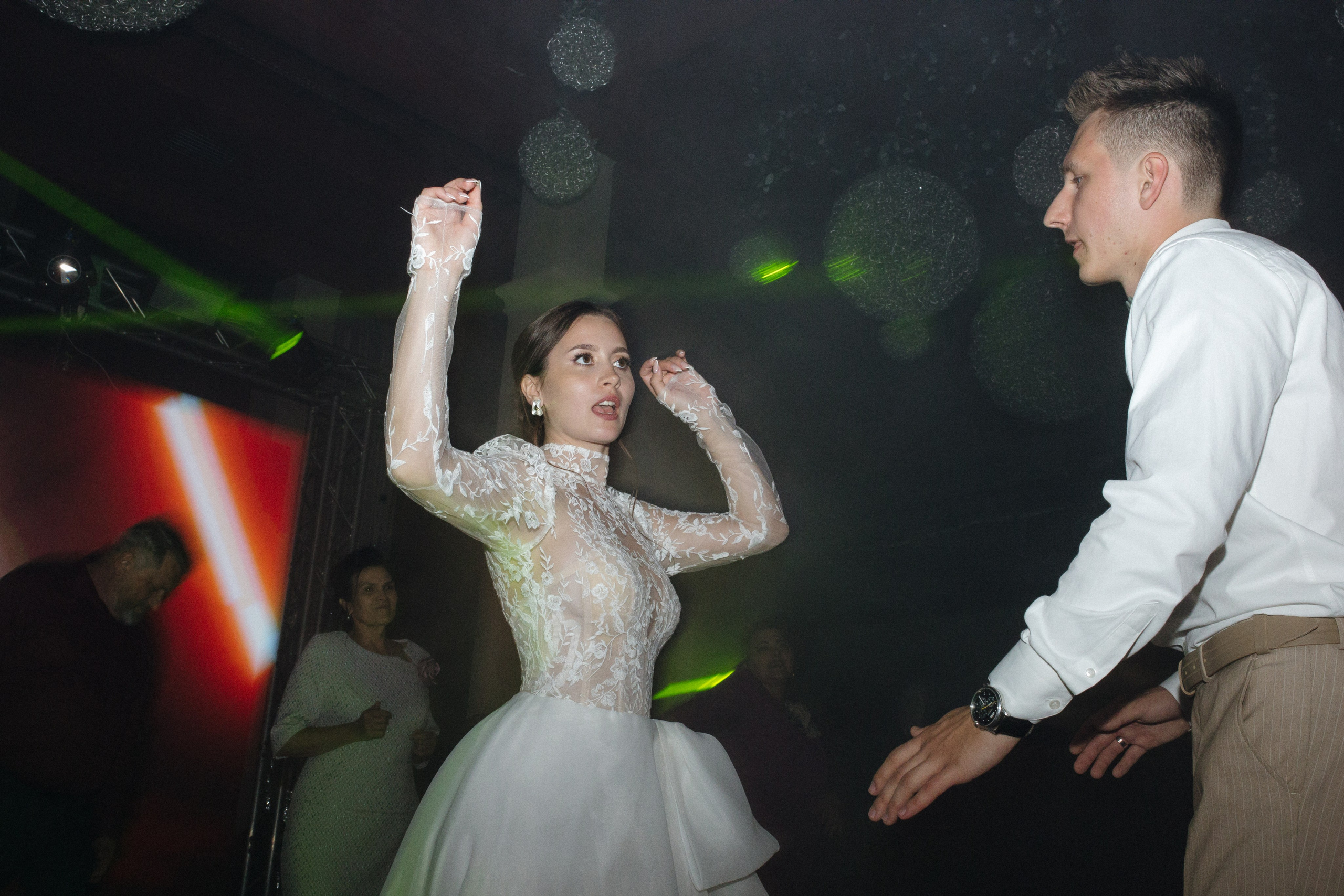 Банкет (Ксения & Никита). Свадебные фотографы в г. Сургут Маркова Наталья и Замахина Елена