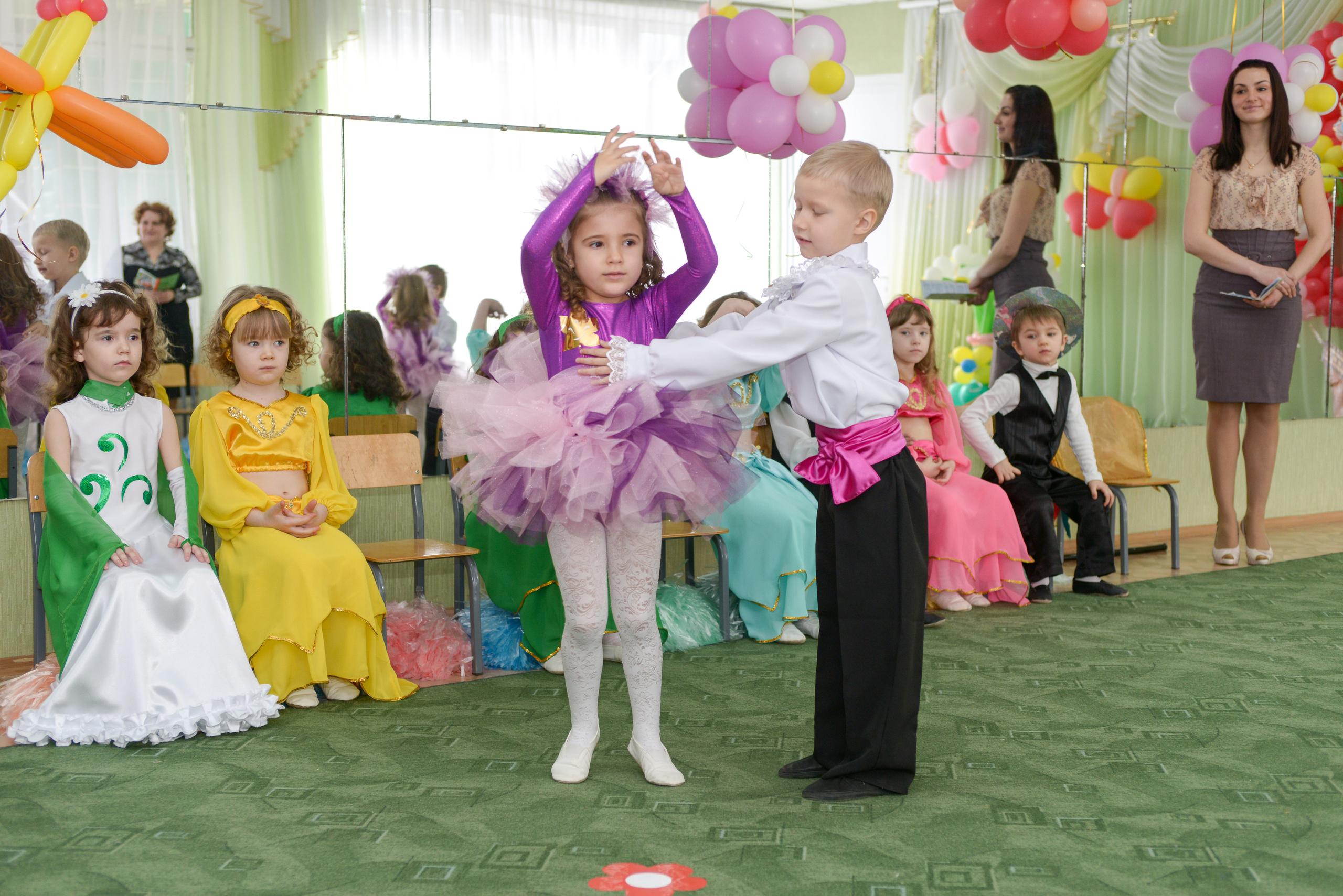 Профессиональный фотограф на утренник. Вячеслав Скрипник Фотограф Краснодар