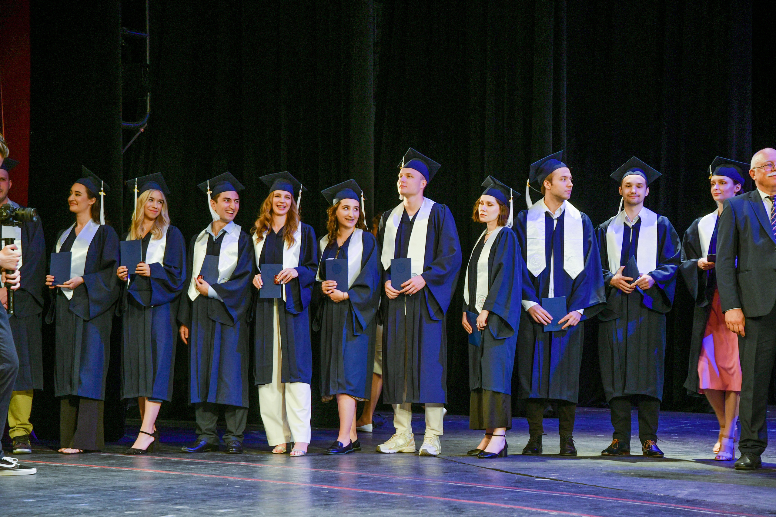 Профессиональный фотограф на выпускной. Вячеслав Скрипник Фотограф Краснодар