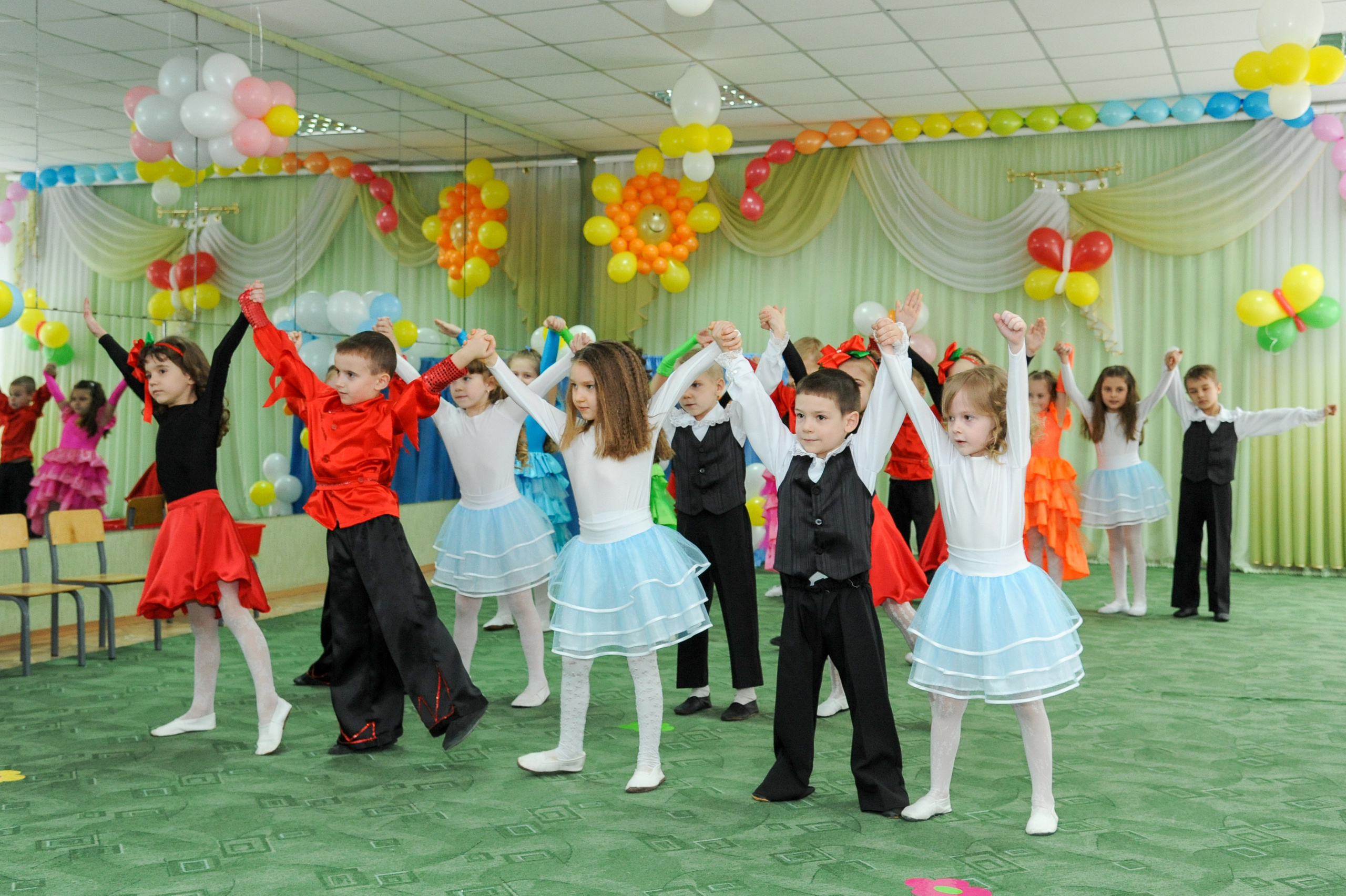 Профессиональный фотограф на утренник. Вячеслав Скрипник Фотограф Краснодар