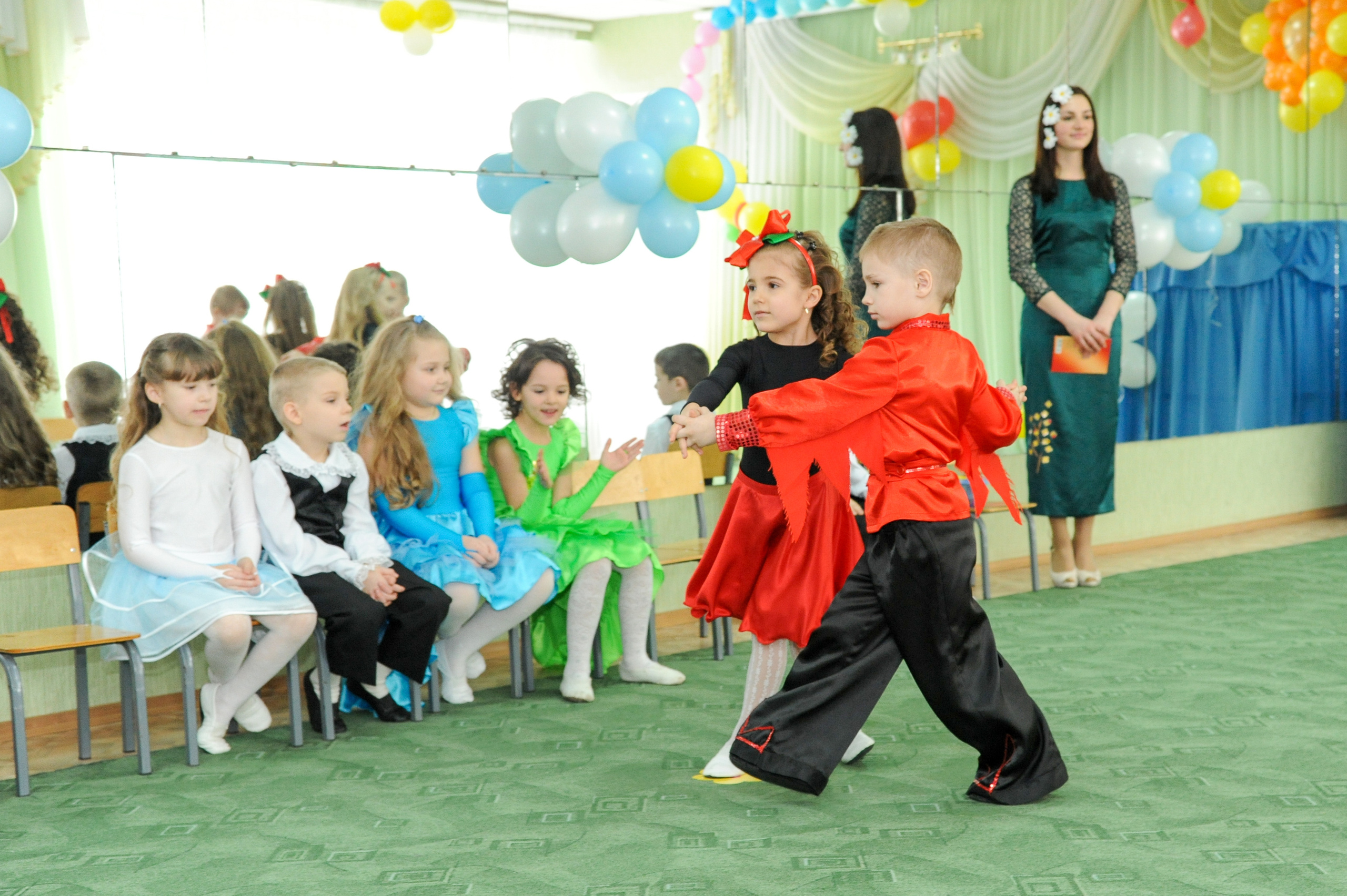 Профессиональный фотограф на утренник. Вячеслав Скрипник Фотограф Краснодар