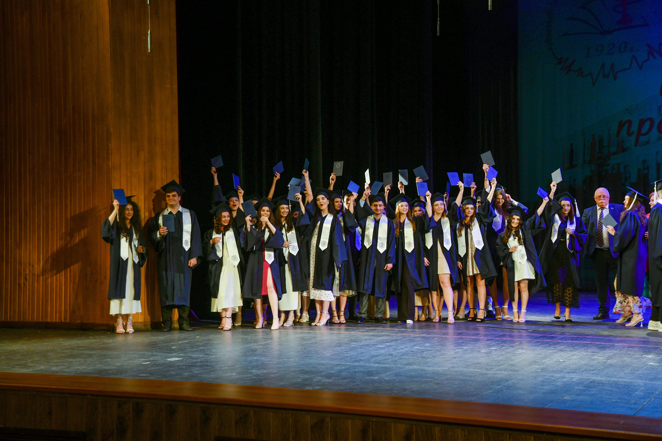 Профессиональный фотограф на выпускной. Вячеслав Скрипник Фотограф Краснодар