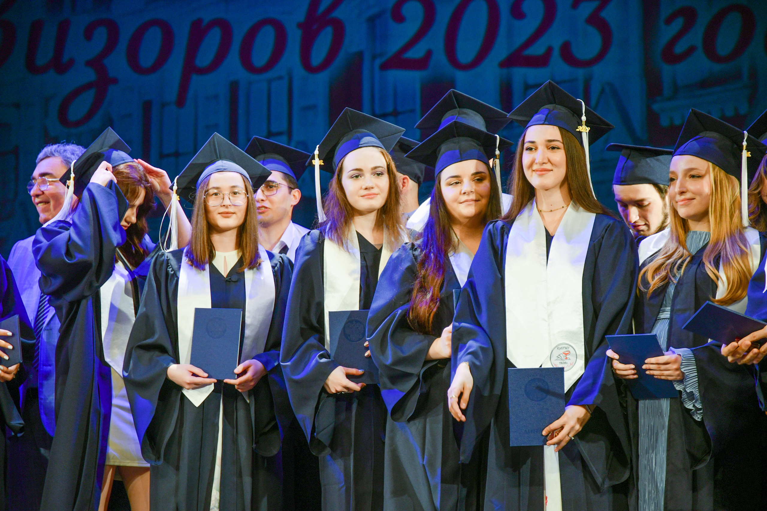 Профессиональный фотограф на выпускной. Вячеслав Скрипник Фотограф Краснодар