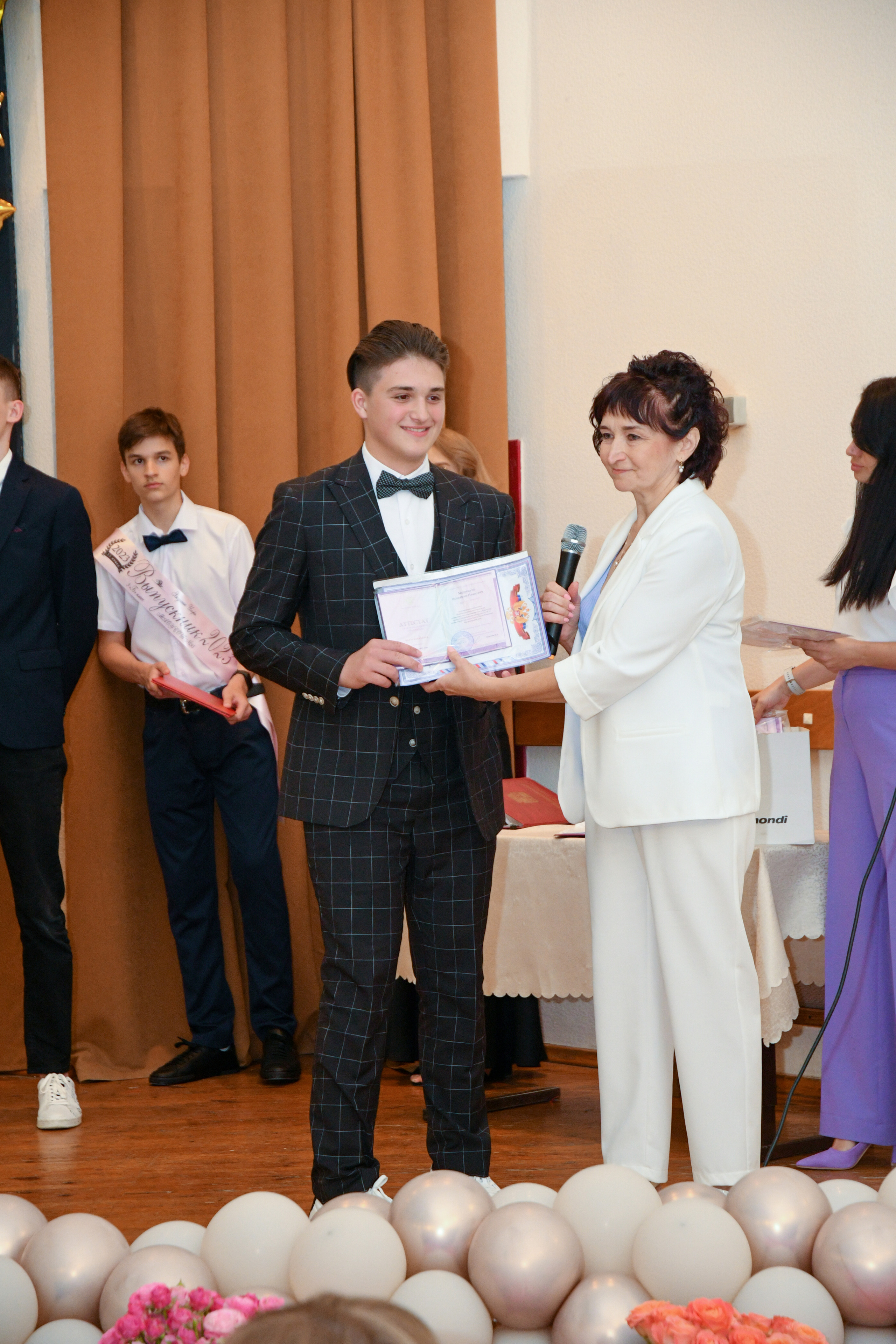 Профессиональный фотограф на выпускной. Вячеслав Скрипник Фотограф Краснодар