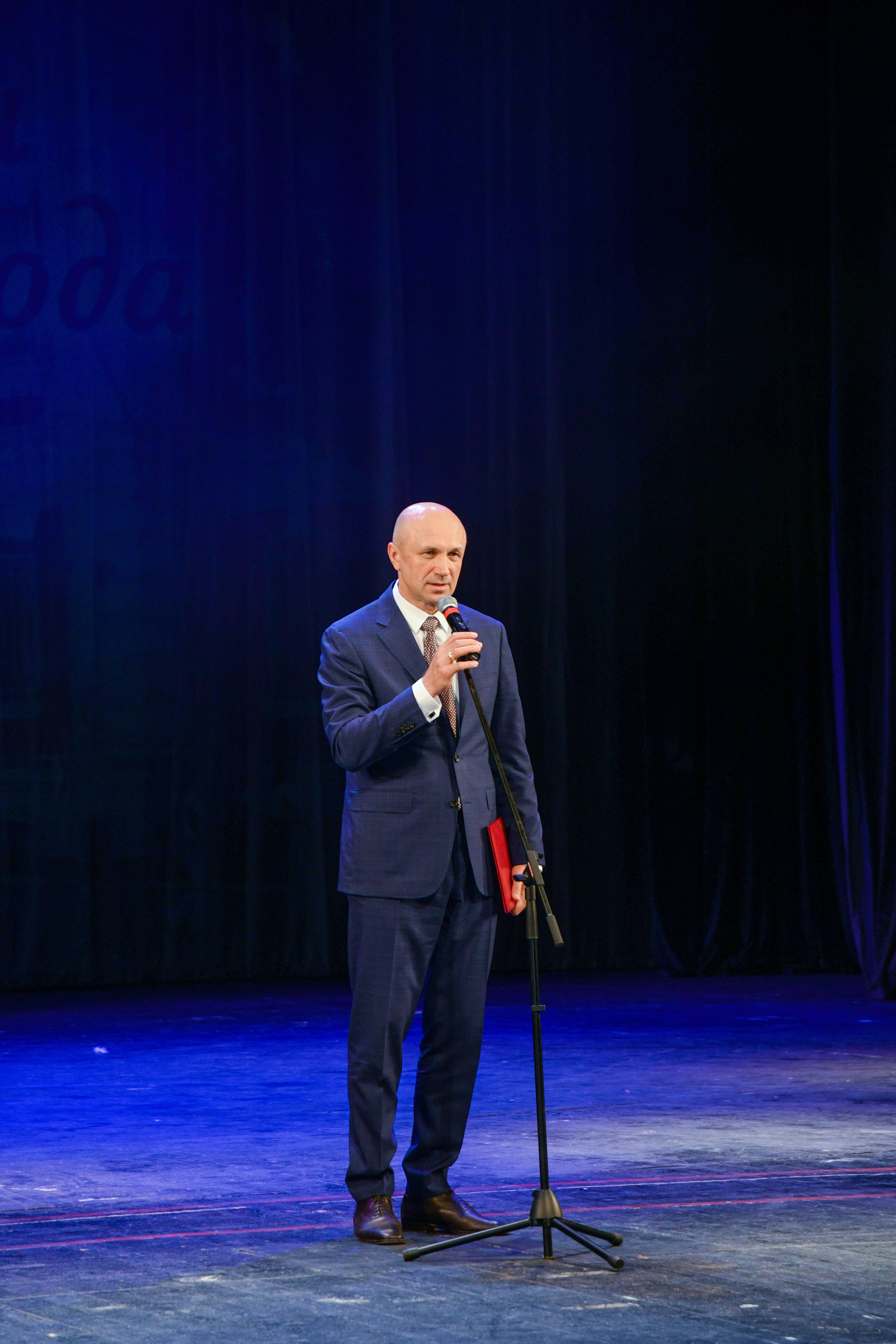 Профессиональный фотограф на выпускной. Вячеслав Скрипник Фотограф Краснодар