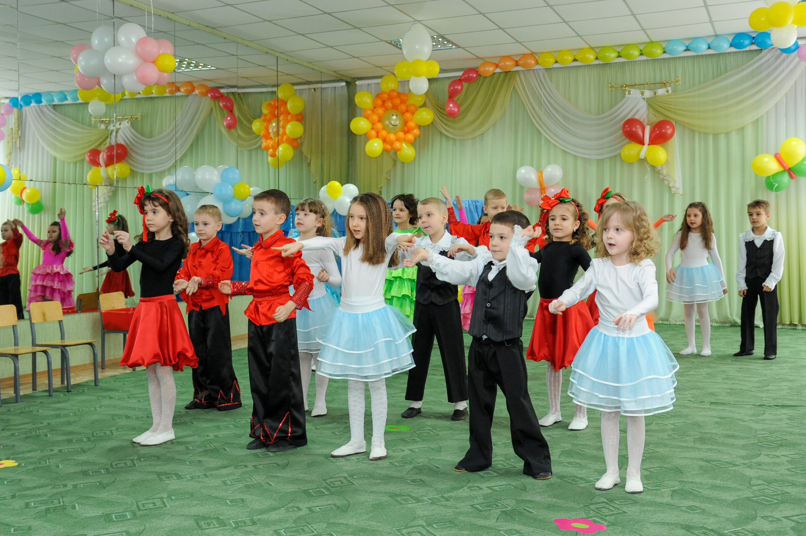 Профессиональный фотограф на утренник. Вячеслав Скрипник Фотограф Краснодар