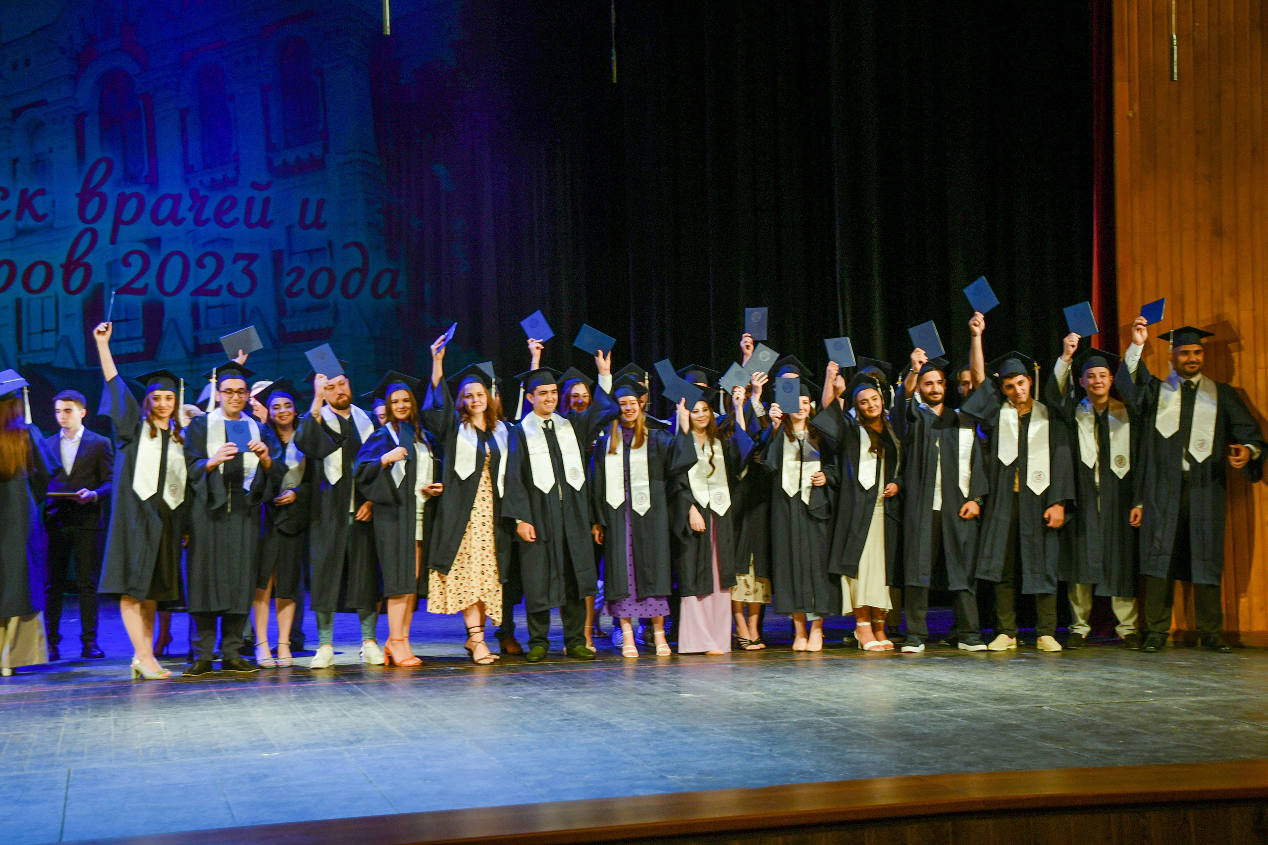 Профессиональный фотограф на выпускной. Вячеслав Скрипник Фотограф Краснодар